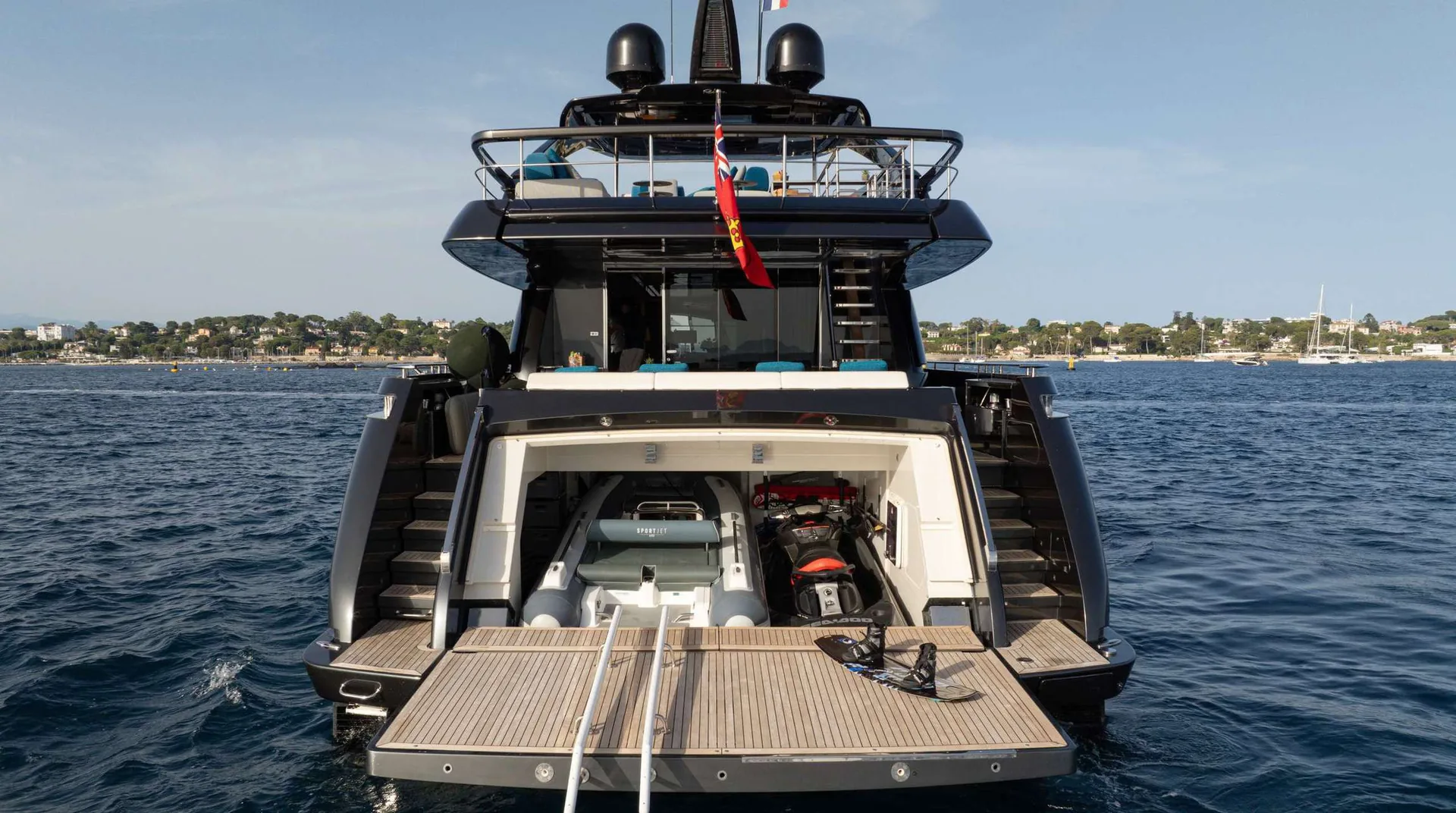 Ariyas — photo 5 location yacht Saint-Tropez