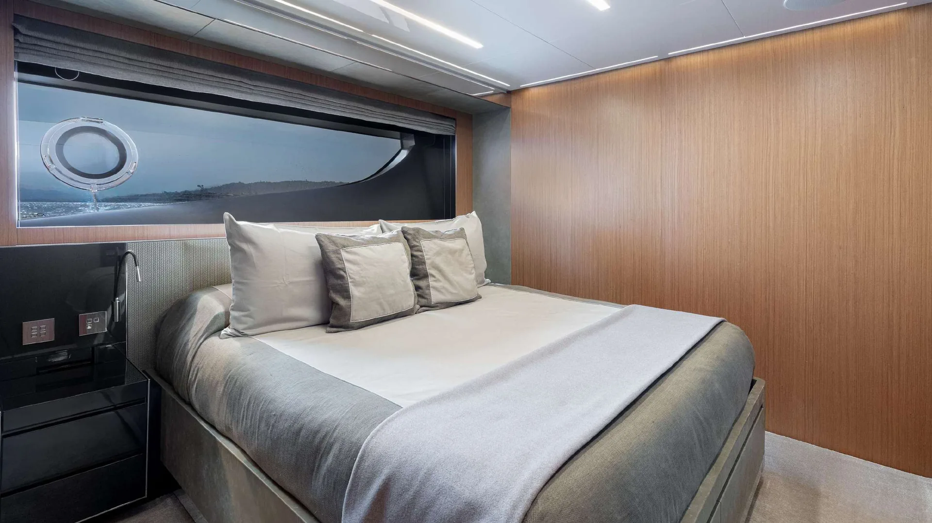 Ariyas — photo 26 location yacht Saint-Tropez