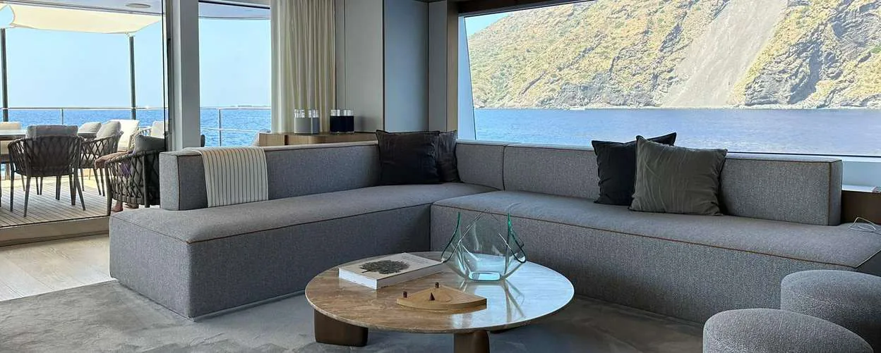 Cosmico — photo 24 location yacht Saint-Tropez