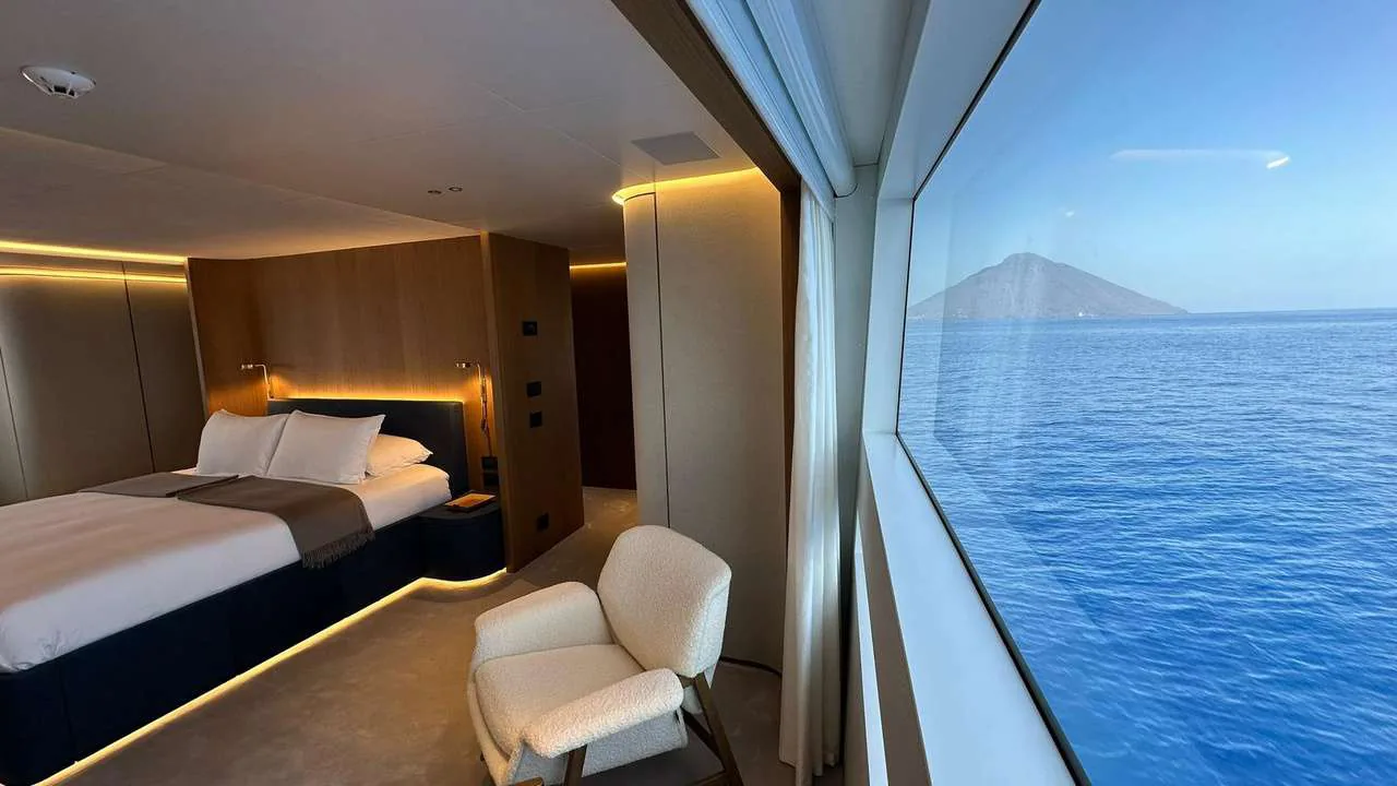 Cosmico — photo 29 location yacht Saint-Tropez