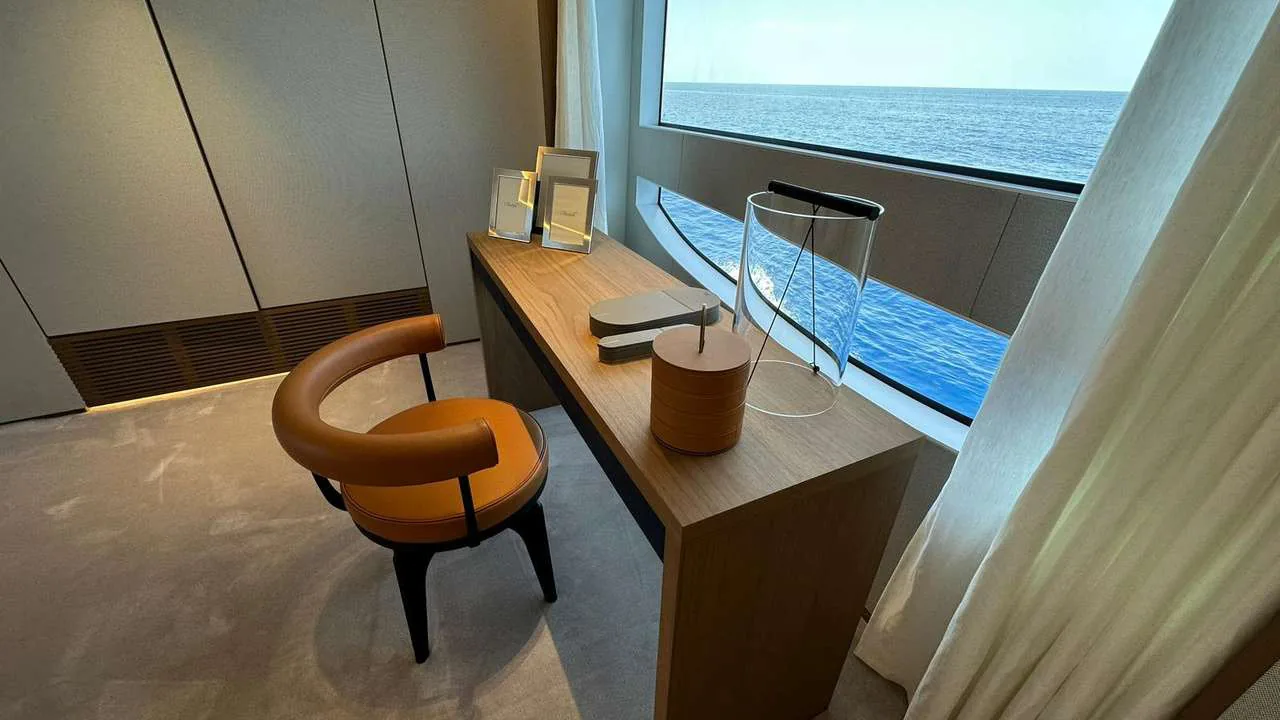 Cosmico — photo 31 location yacht Saint-Tropez