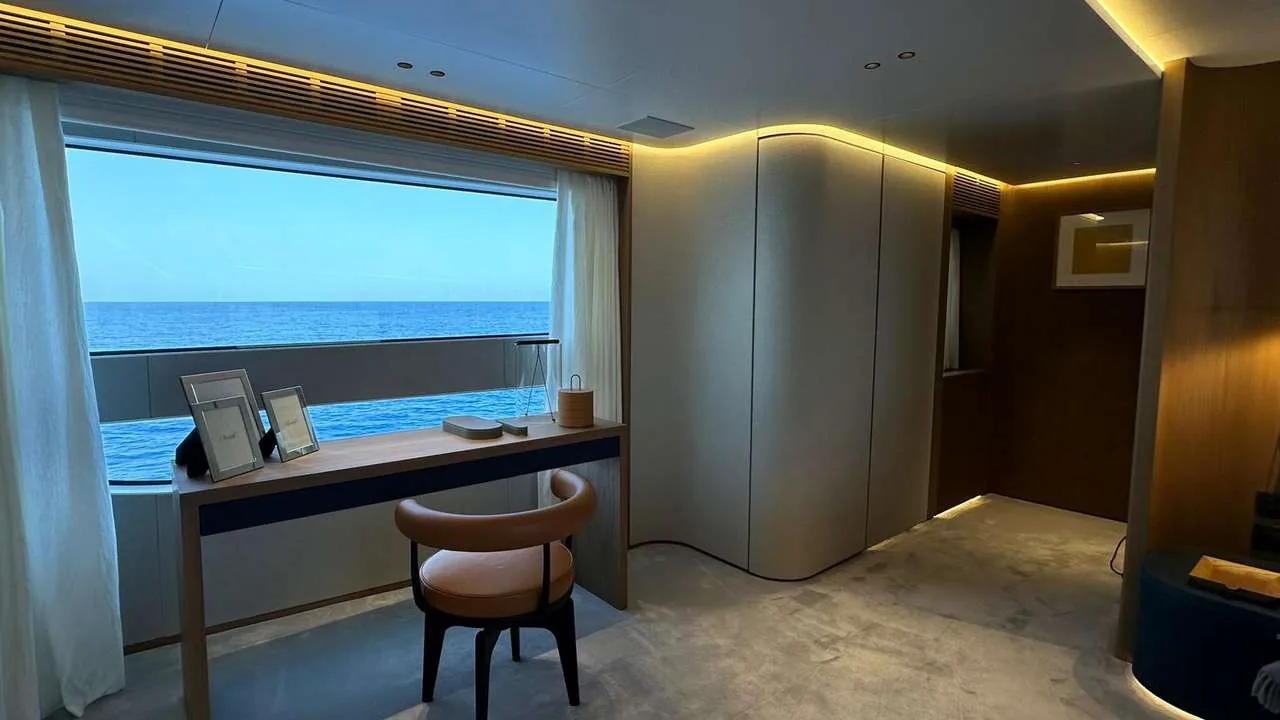 Cosmico — photo 32 location yacht Saint-Tropez
