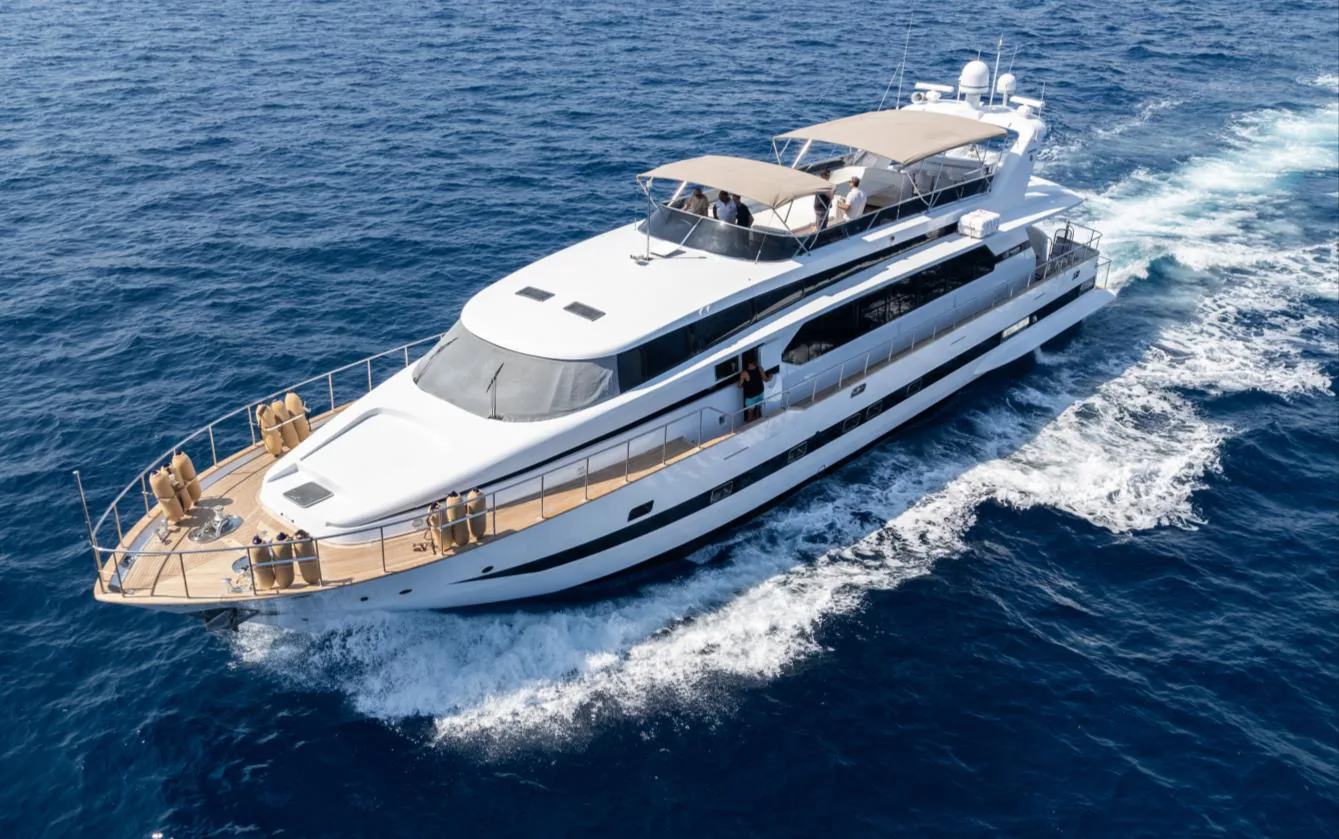 Faith — photo 3 location yacht Saint-Tropez