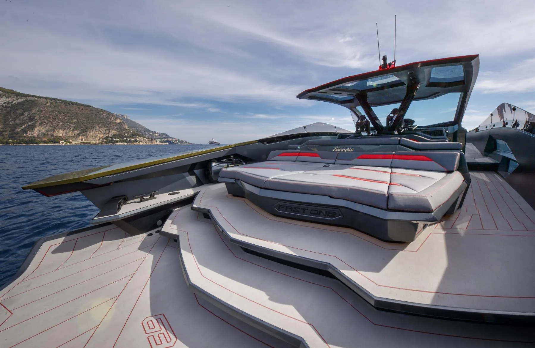 Fast One — photo 6 location yacht Saint-Tropez