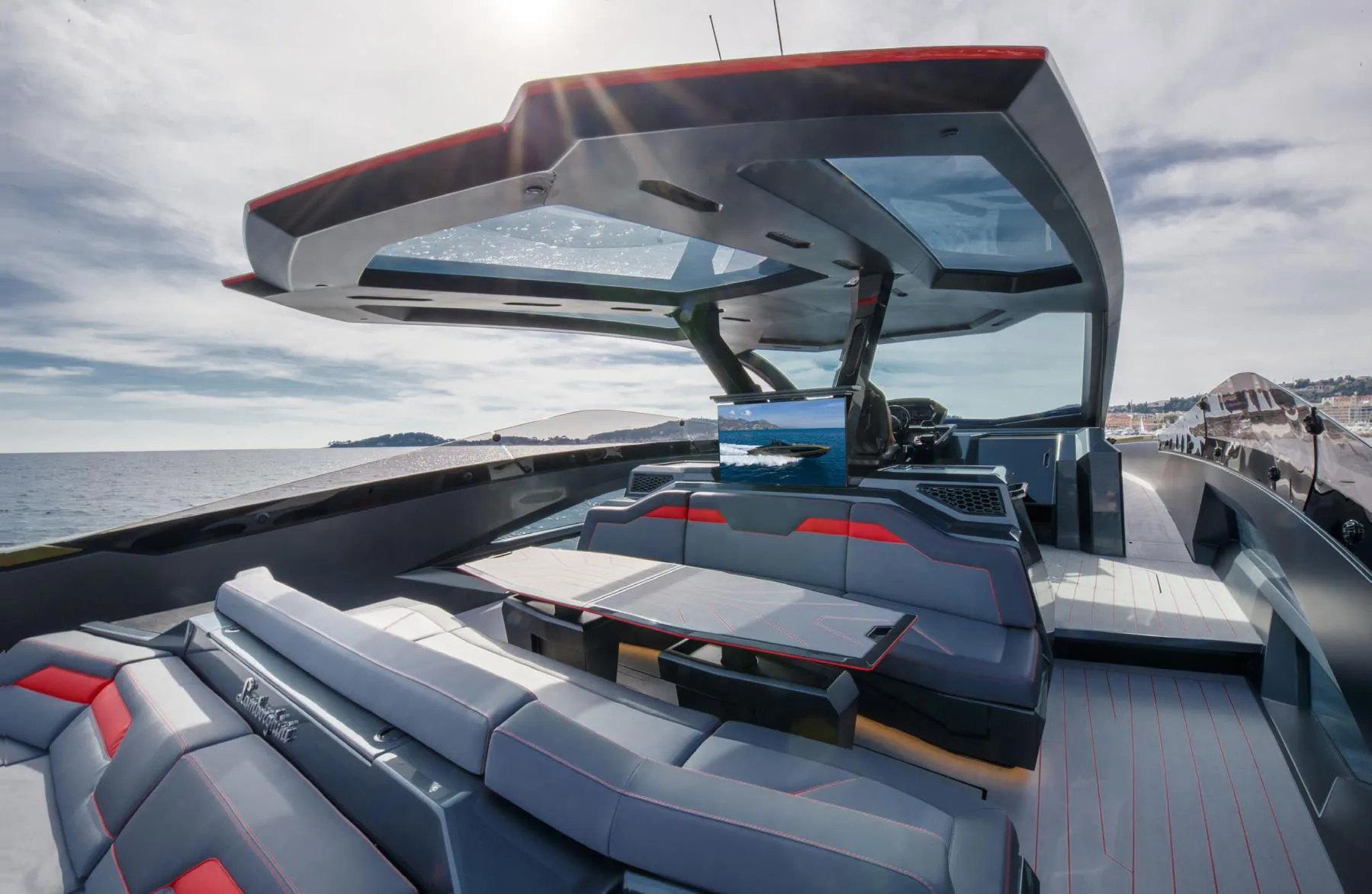 Fast One — photo 7 location yacht Saint-Tropez