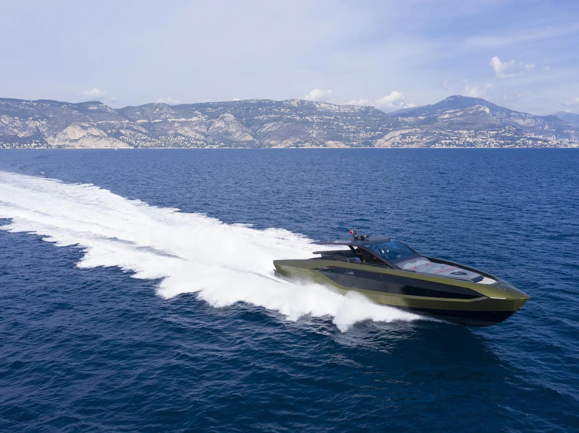 Fast One — photo 17 location yacht Saint-Tropez