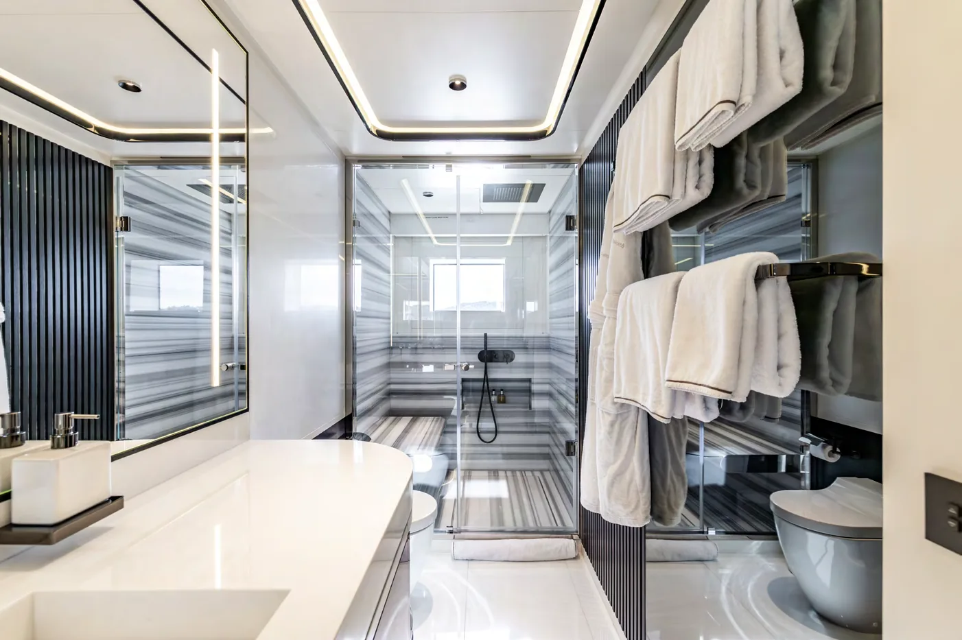 Felicita - photo 20 yacht charter Saint-Tropez