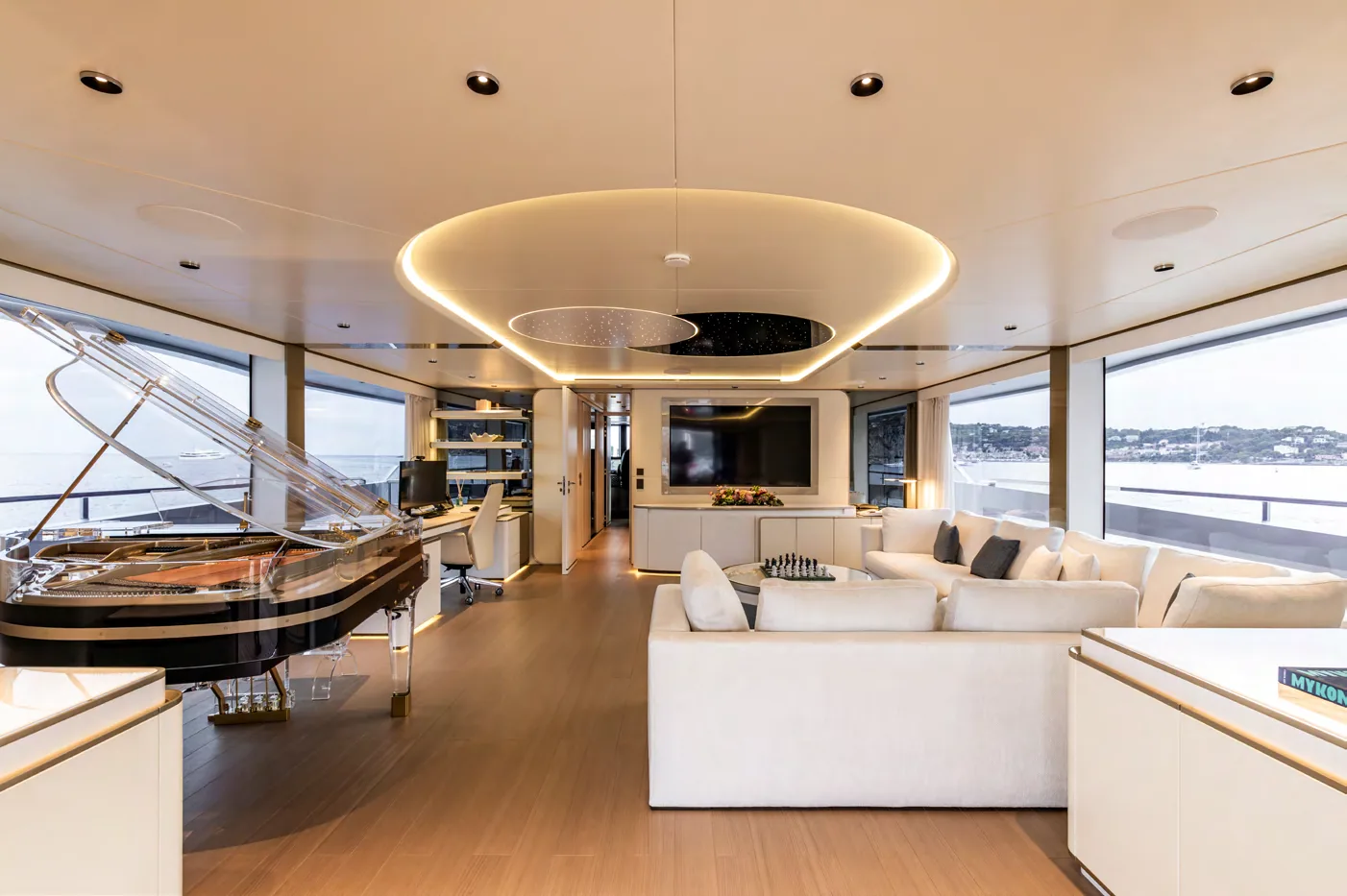 Felicita - photo 27 yacht charter Saint-Tropez