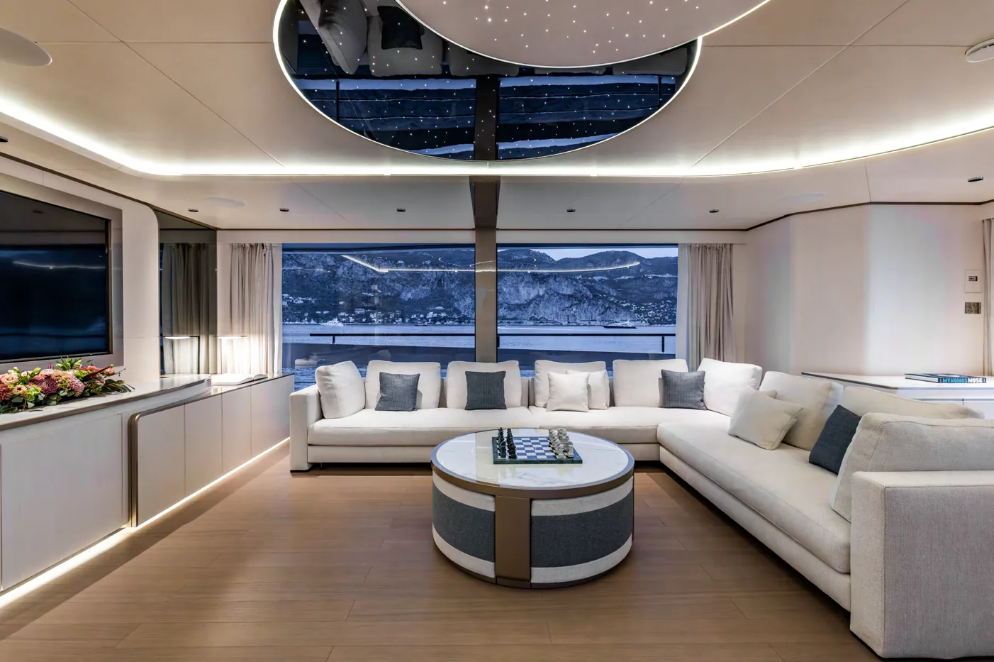 Felicita - photo 30 yacht charter Saint-Tropez
