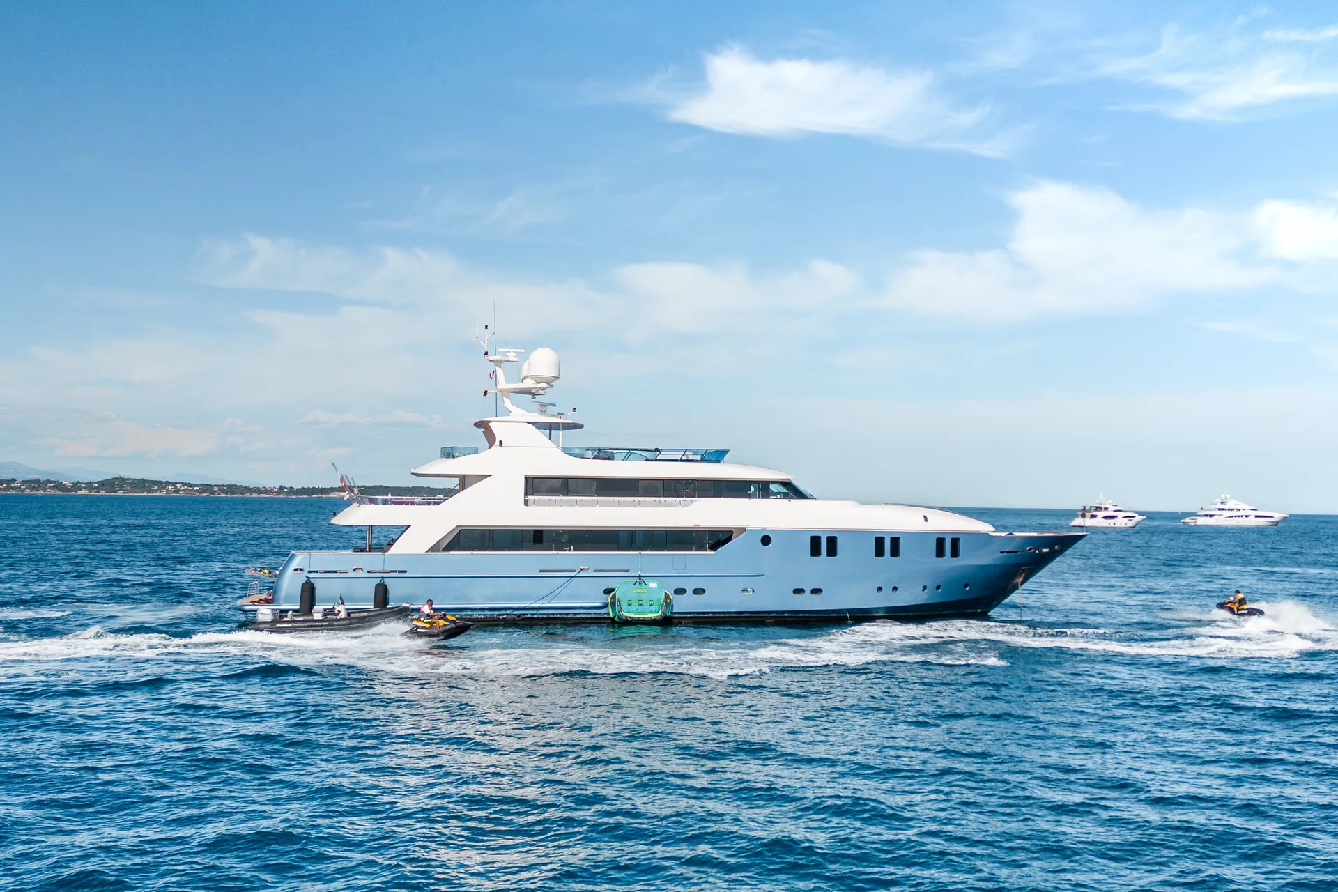 Irama — photo 2 location yacht Saint-Tropez