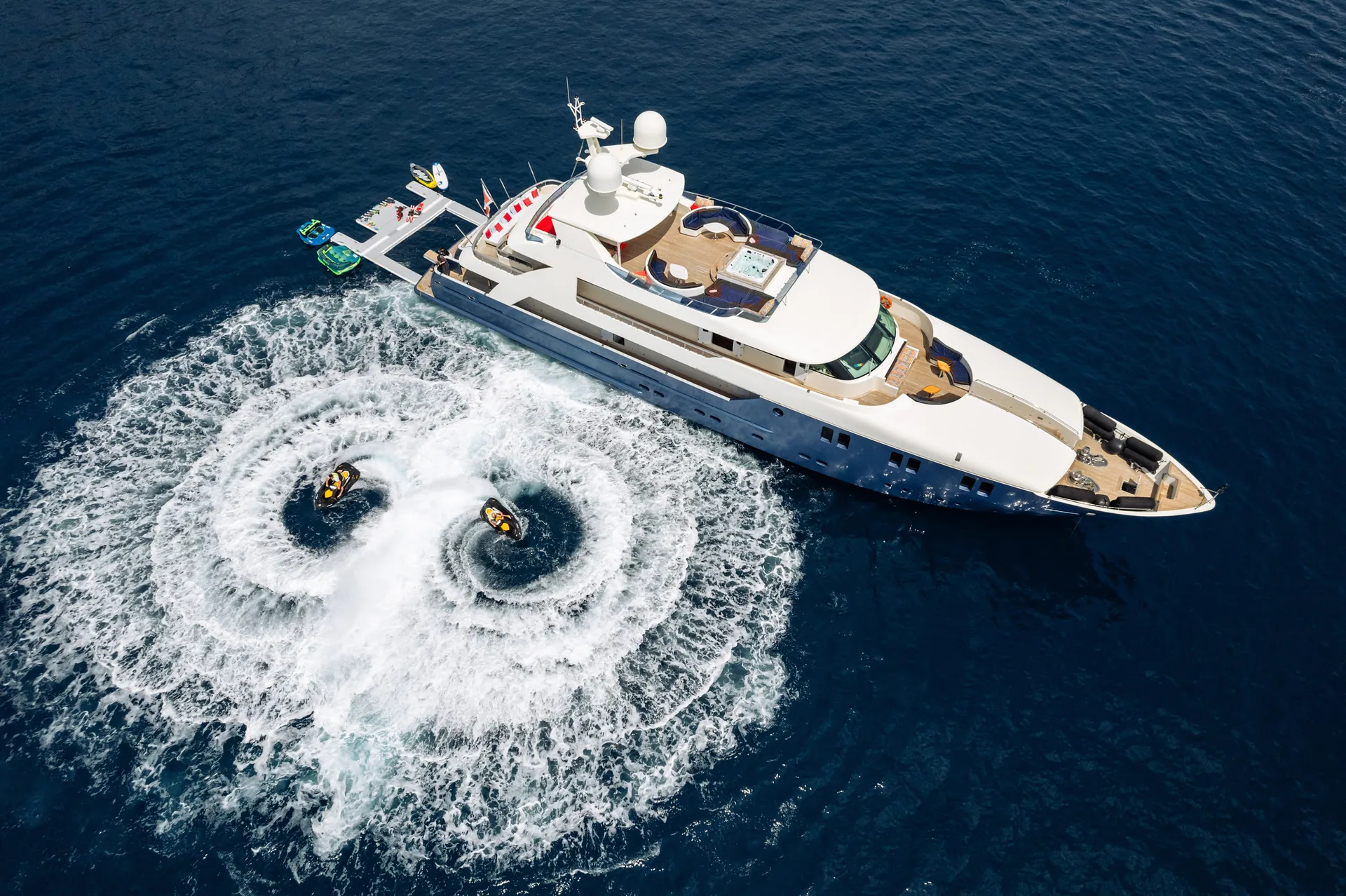 Irama — photo 4 location yacht Saint-Tropez