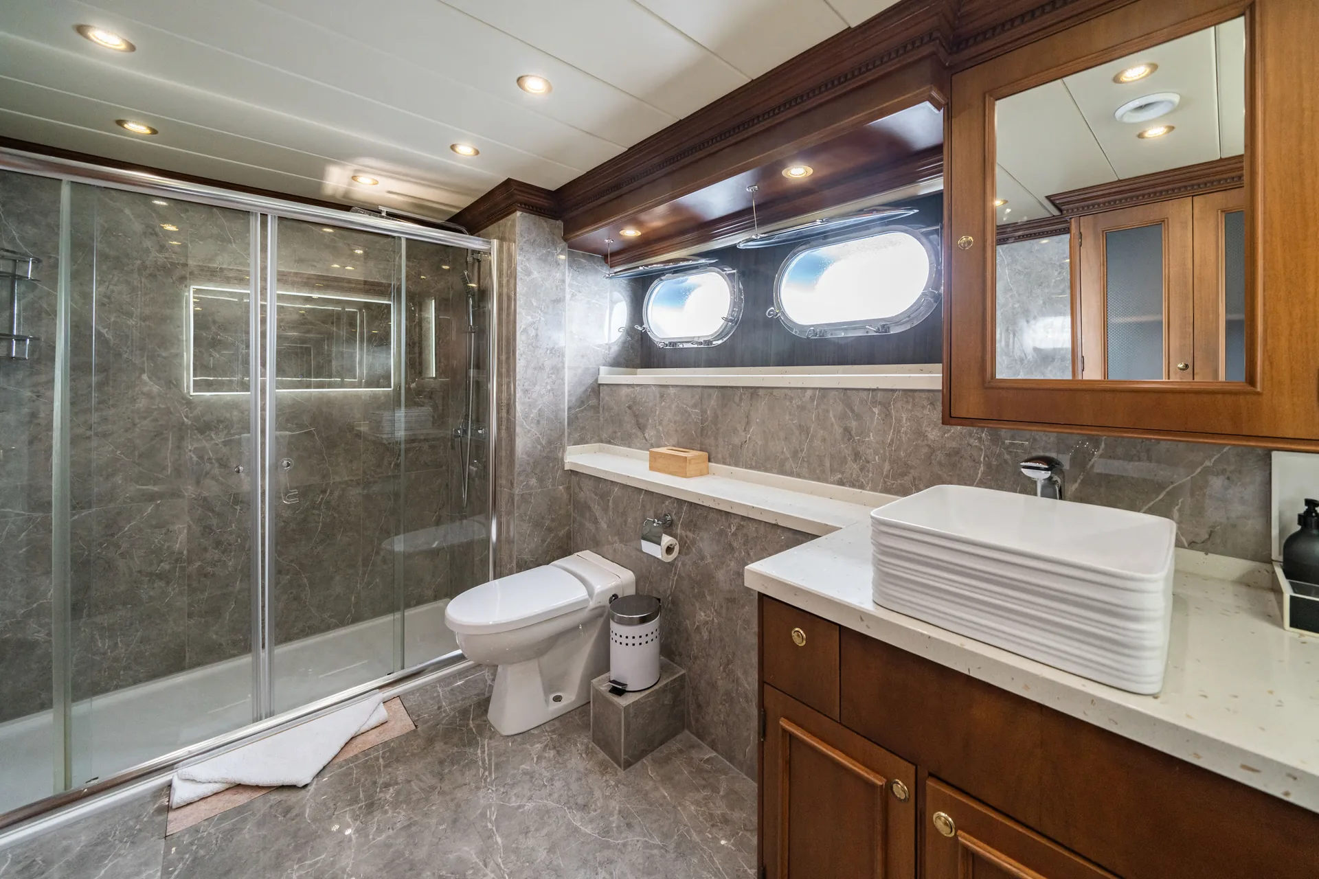 Irama — photo 21 location yacht Saint-Tropez