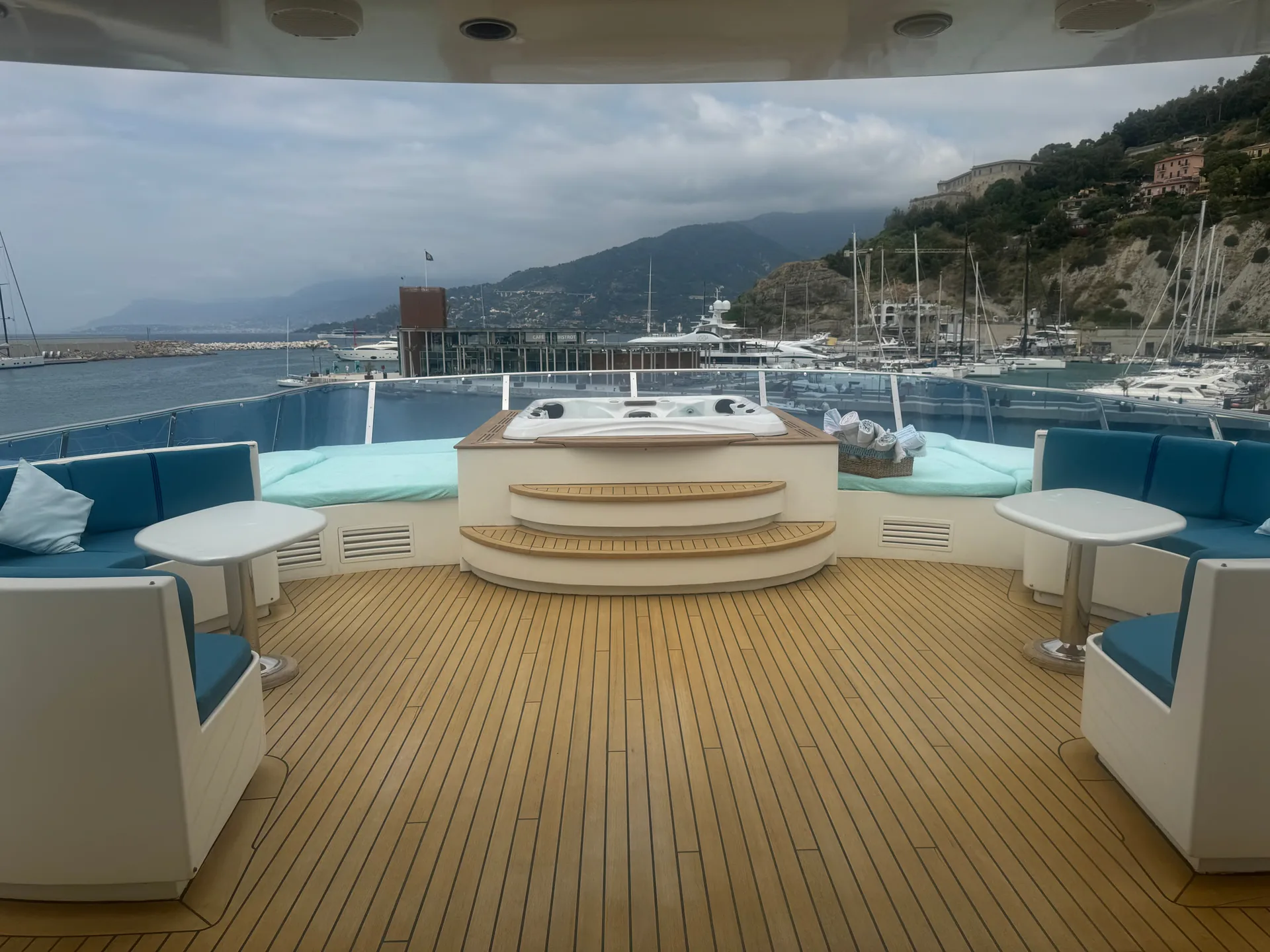 Irama — photo 31 location yacht Saint-Tropez