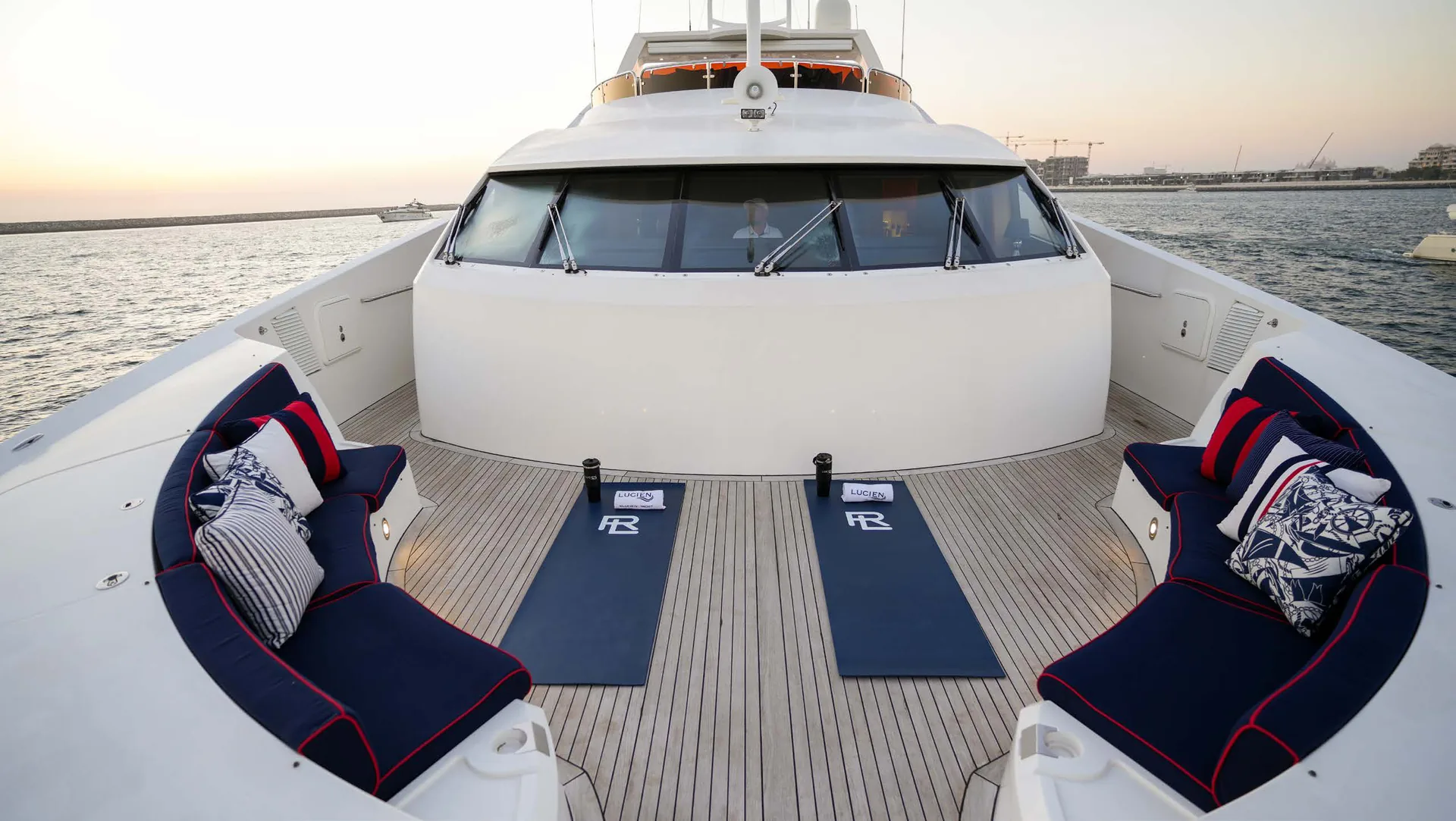Lucien — photo 38 location yacht Saint-Tropez