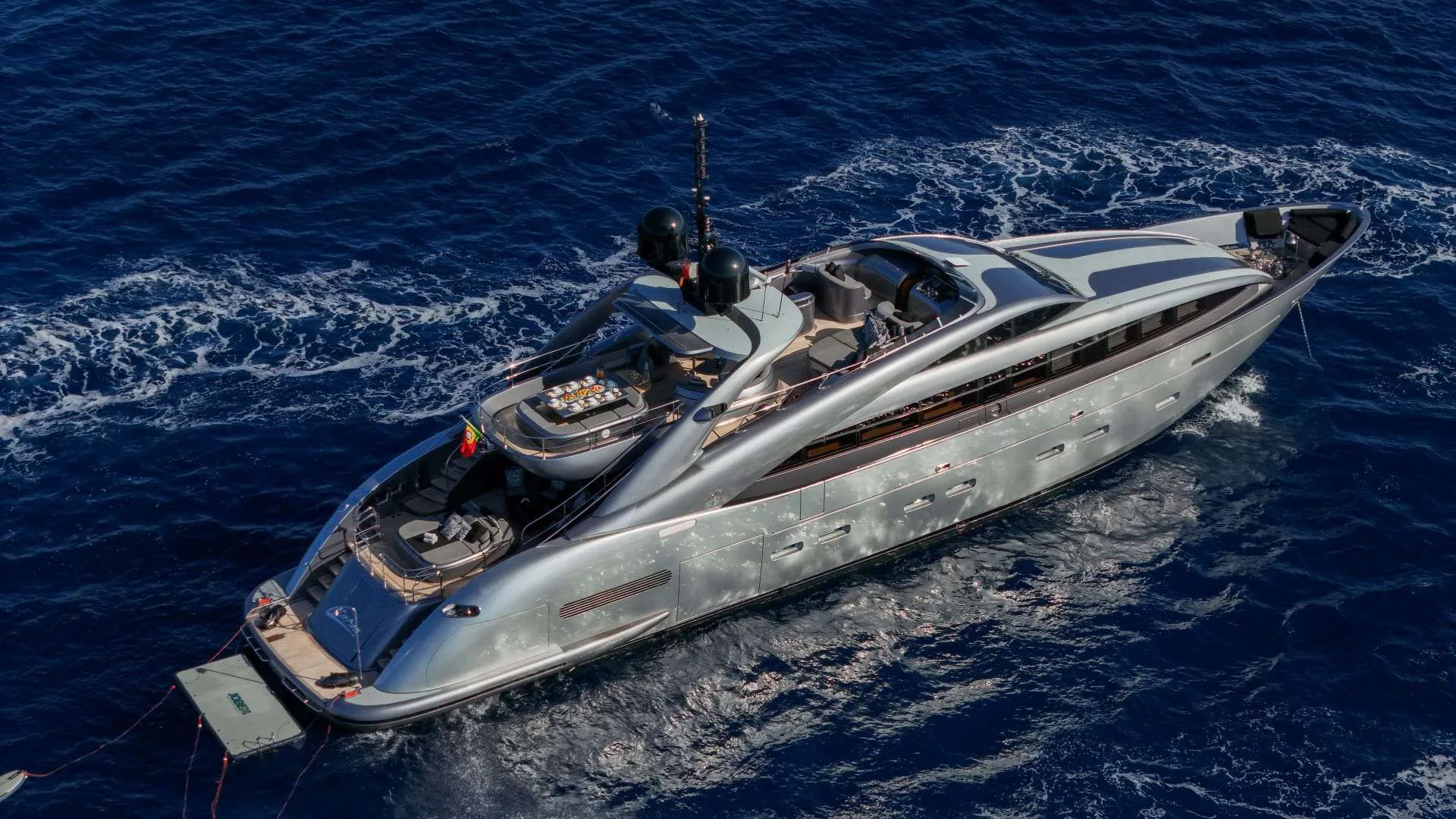 Matsu - photo 8 yacht charter Saint-Tropez