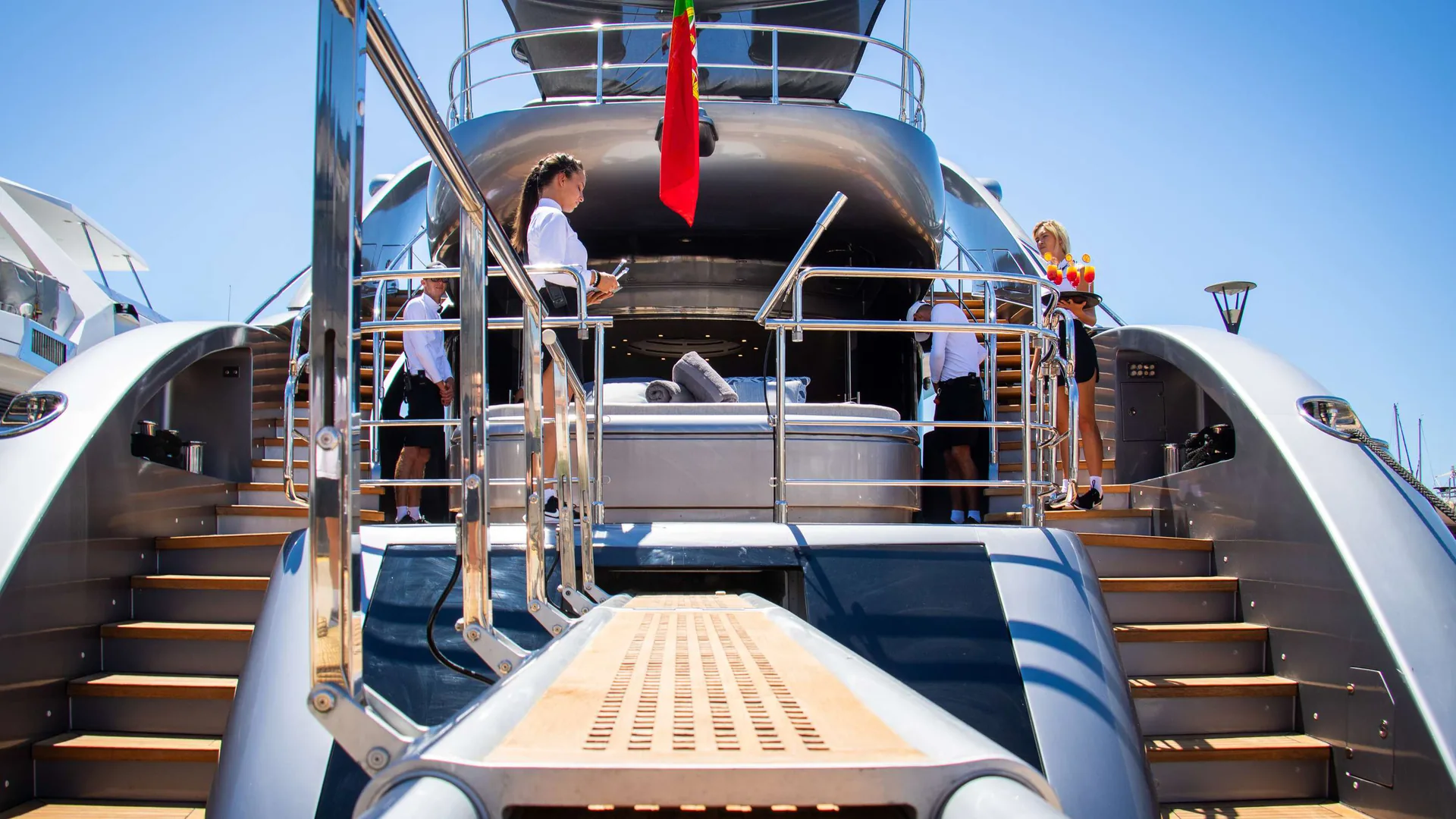 Matsu - photo 11 yacht charter Saint-Tropez