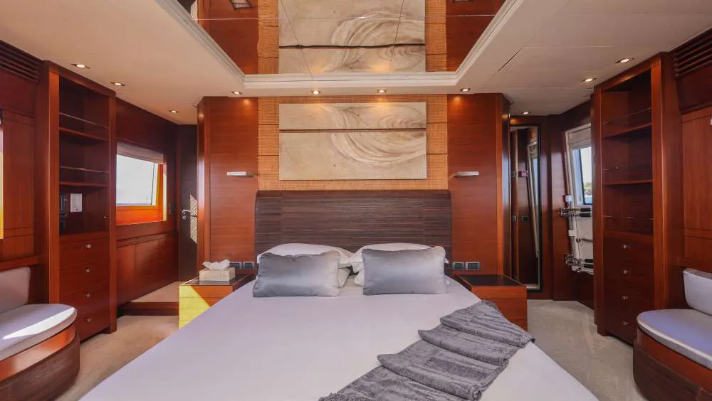 Matsu - photo 25 yacht charter Saint-Tropez