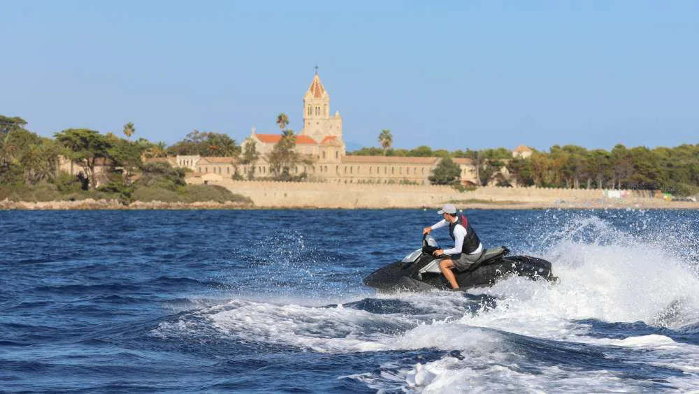Matsu - photo 30 yacht charter Saint-Tropez