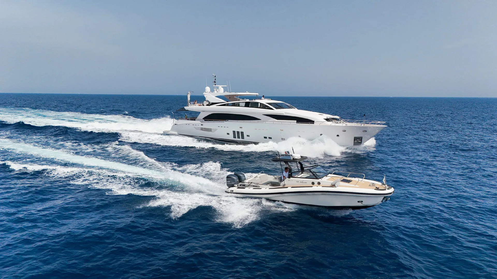 Millesime — photo 4 location yacht Saint-Tropez