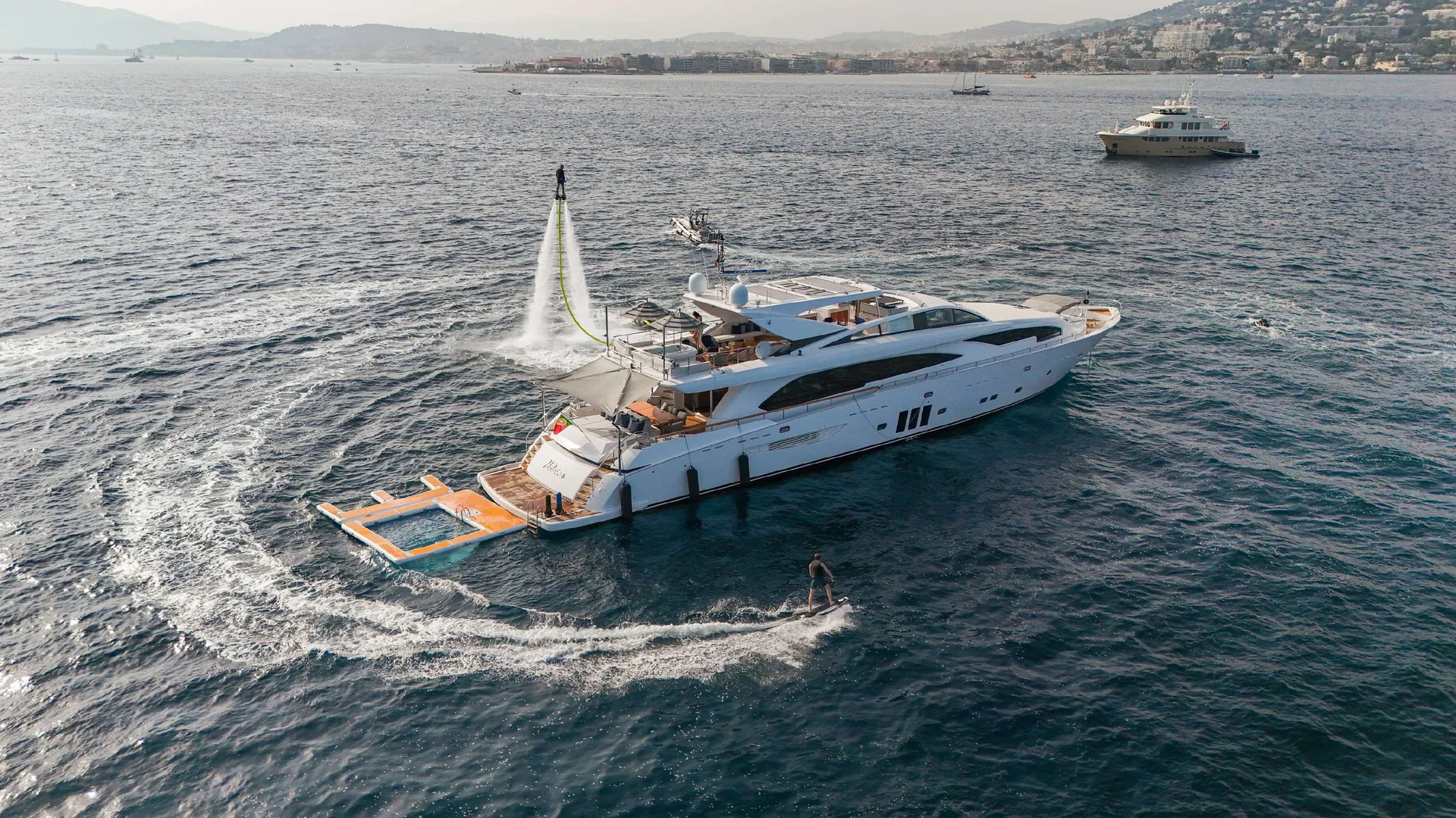 Millesime — photo 5 location yacht Saint-Tropez