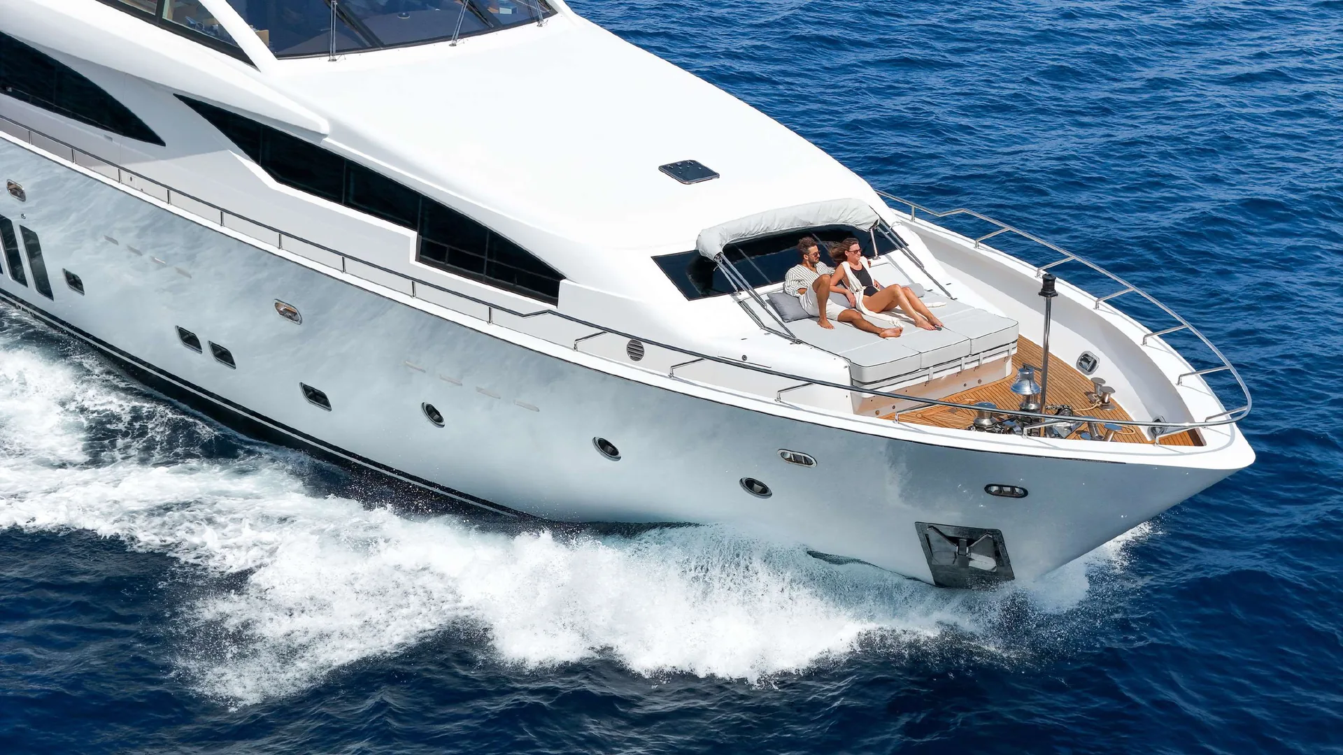 Millesime — photo 7 location yacht Saint-Tropez
