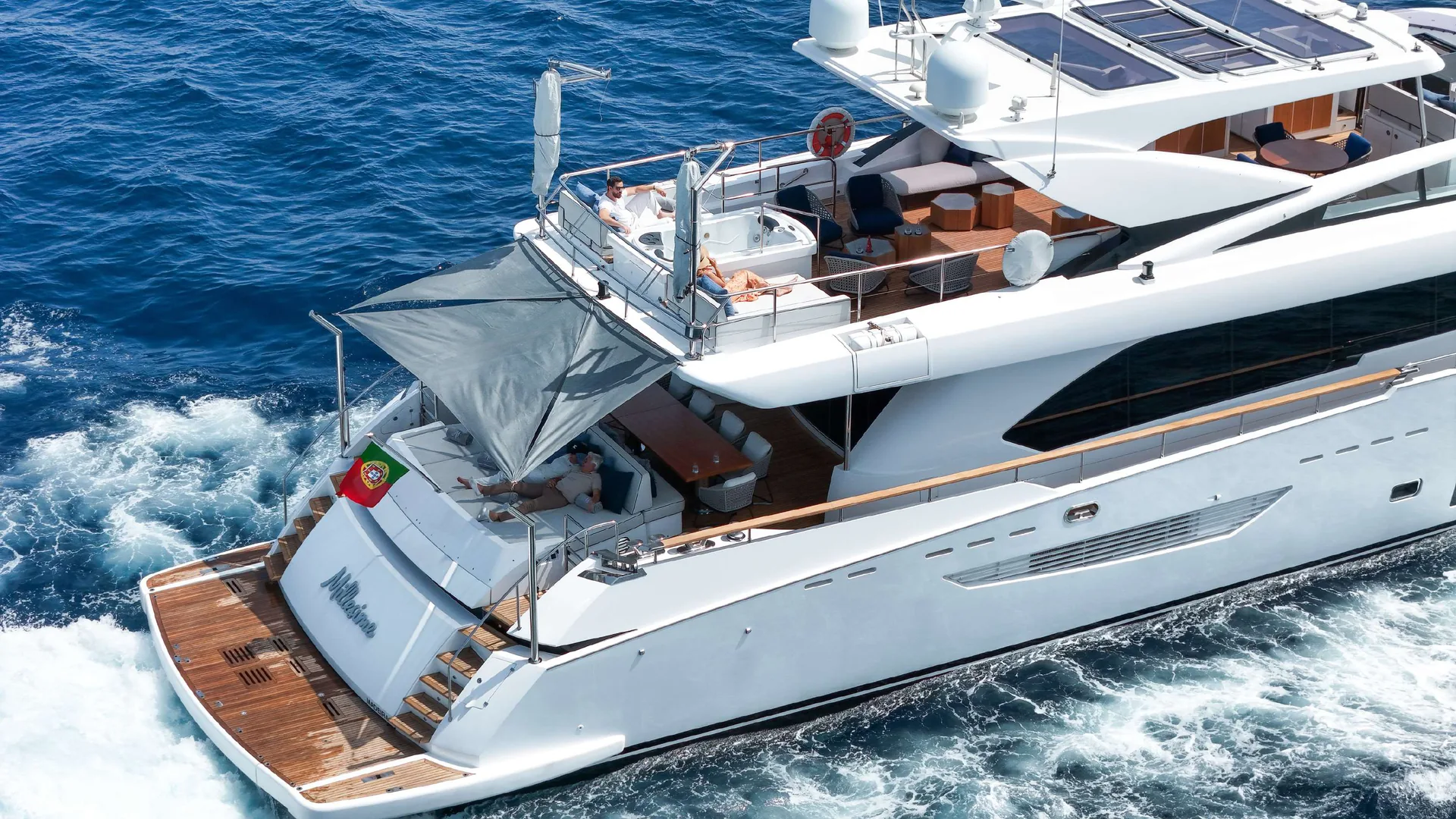Millesime — photo 8 location yacht Saint-Tropez