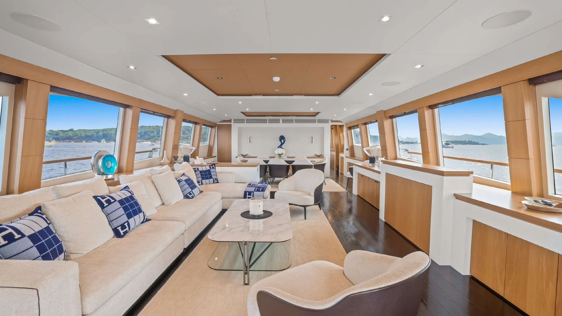 Millesime — photo 18 location yacht Saint-Tropez