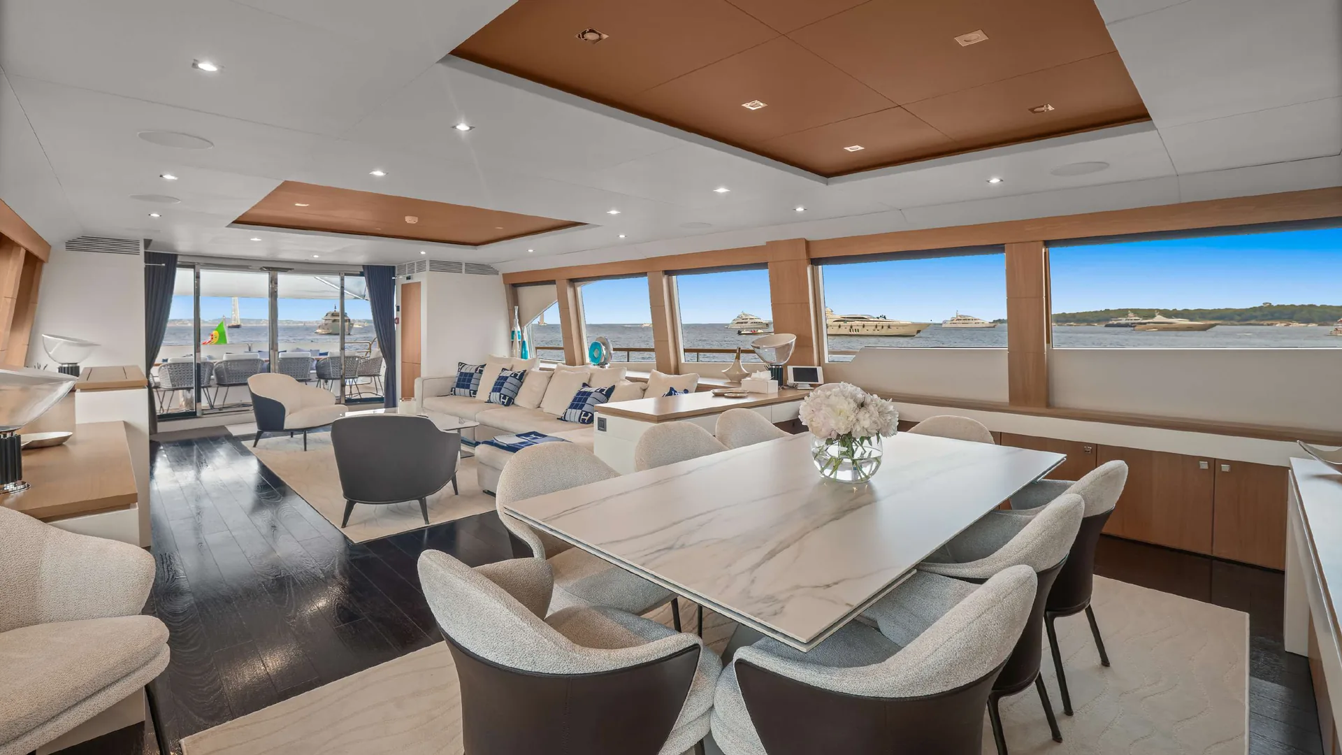 Millesime — photo 19 location yacht Saint-Tropez