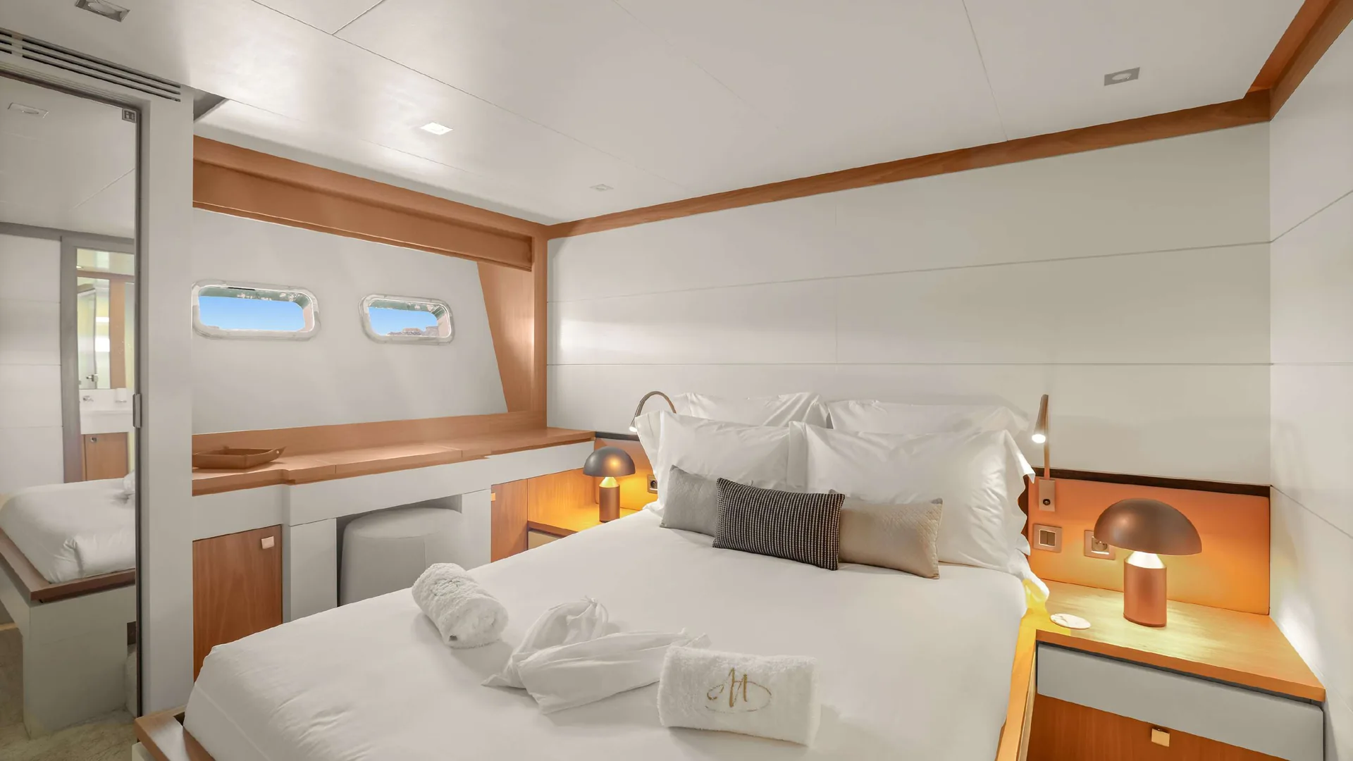 Millesime — photo 22 location yacht Saint-Tropez