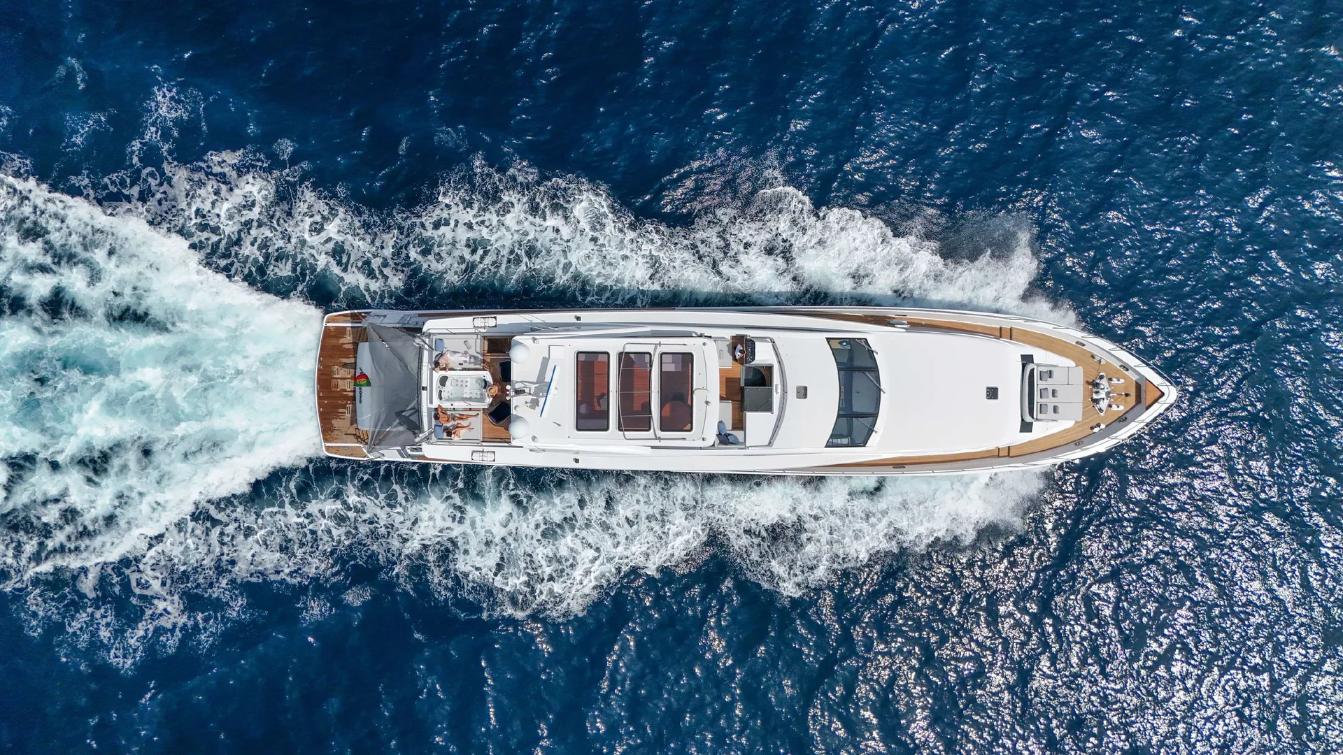 Millesime — photo 28 location yacht Saint-Tropez