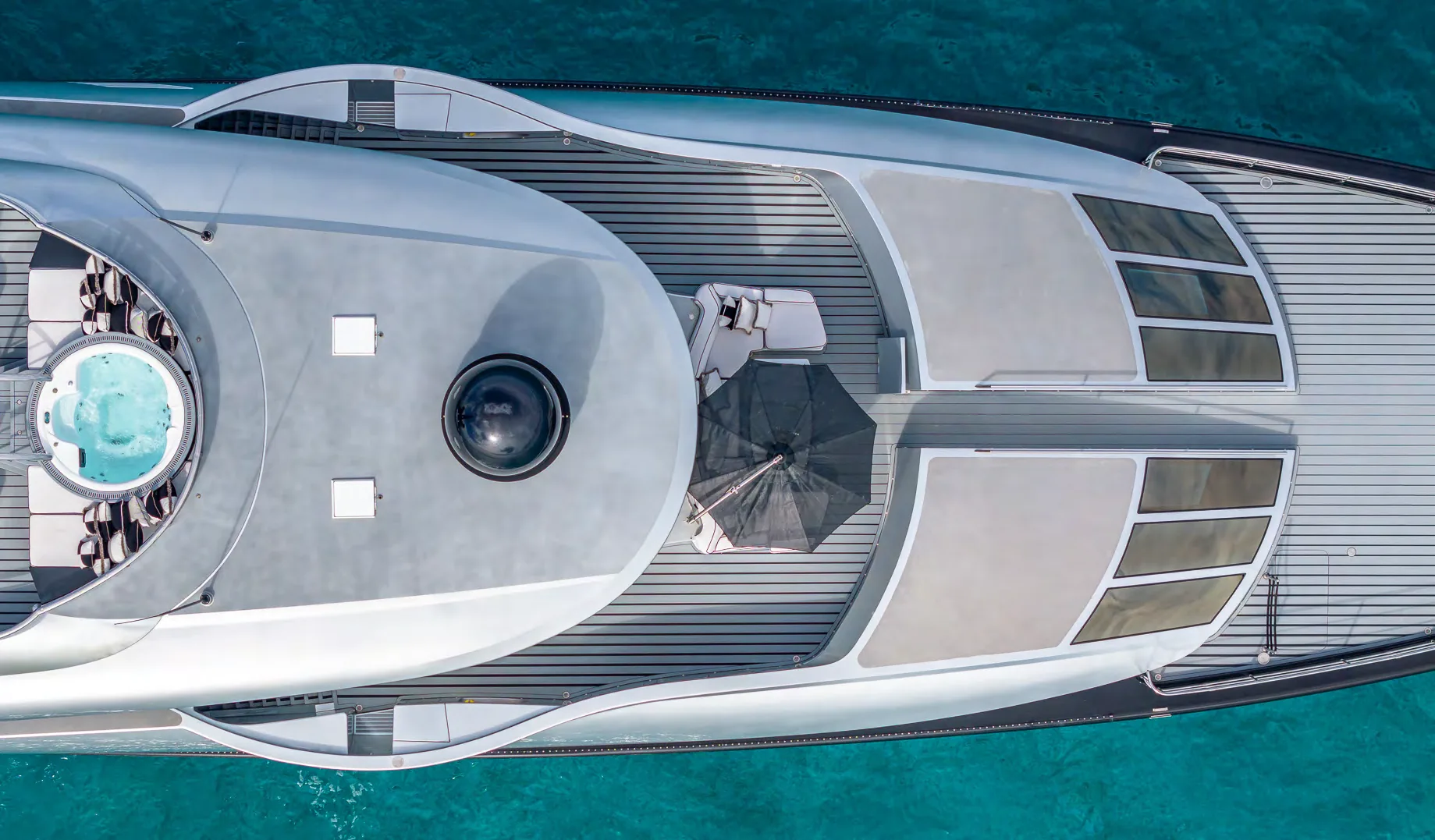 OKTO — photo 38 location yacht Saint-Tropez