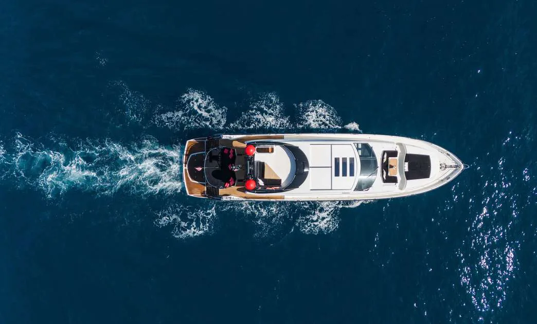Palumba — photo 5 location yacht Saint-Tropez