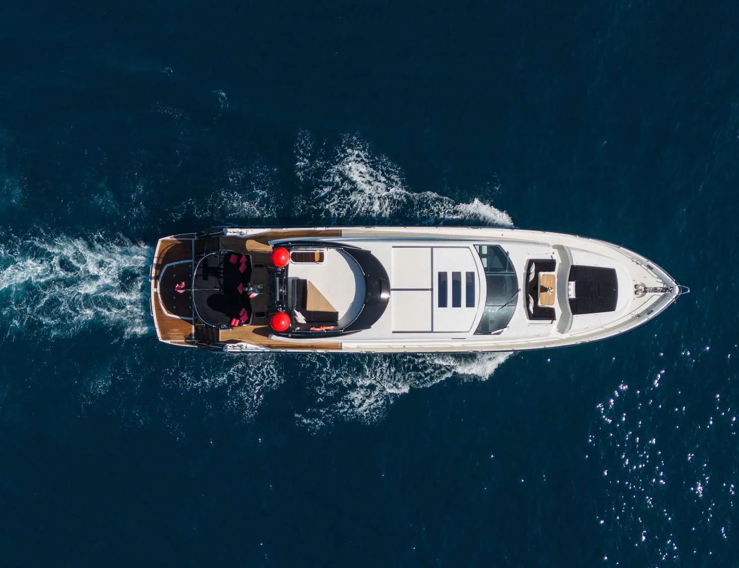 Palumba — photo 12 location yacht Saint-Tropez