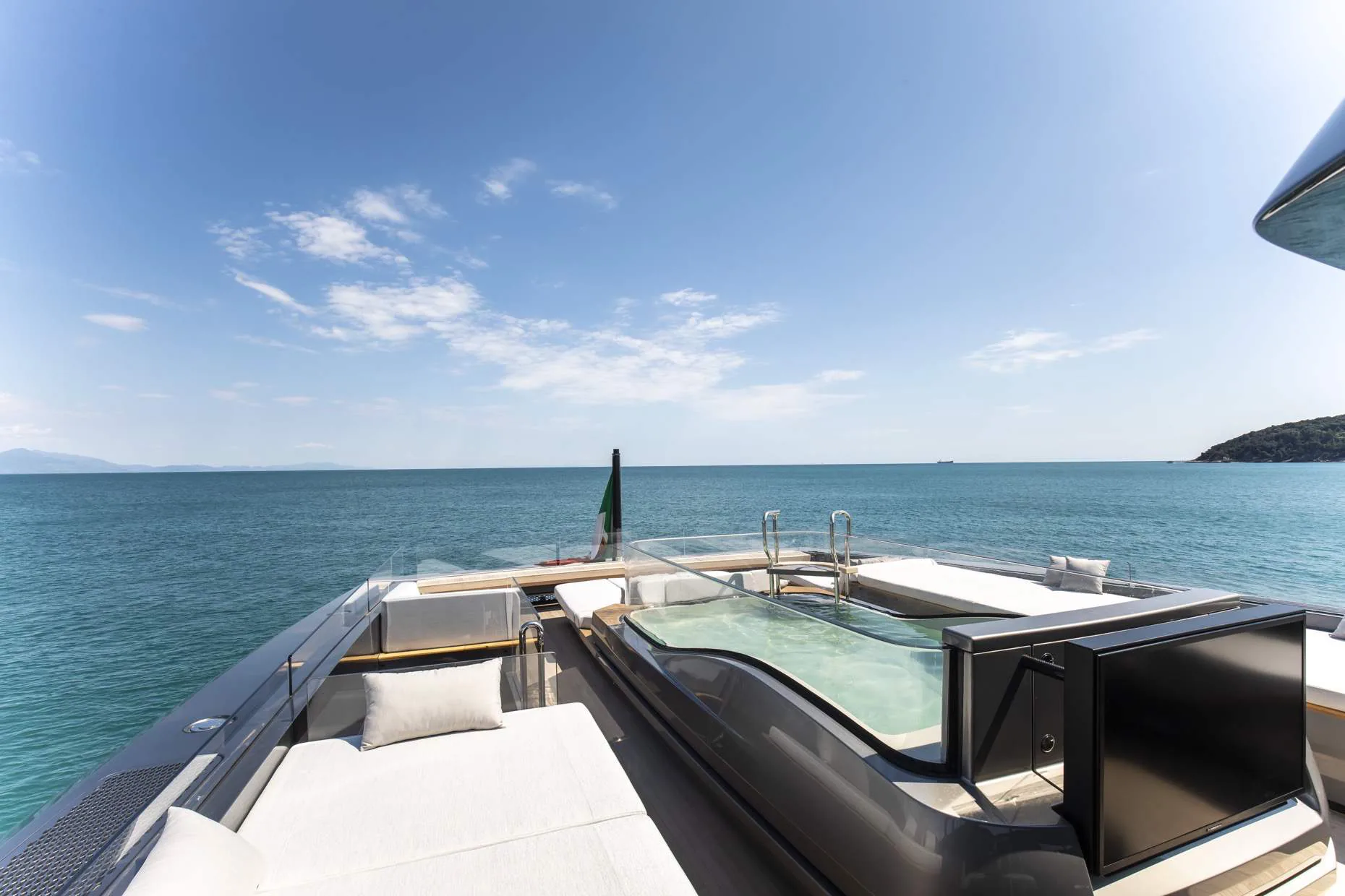 Panam — photo 14 location yacht Saint-Tropez