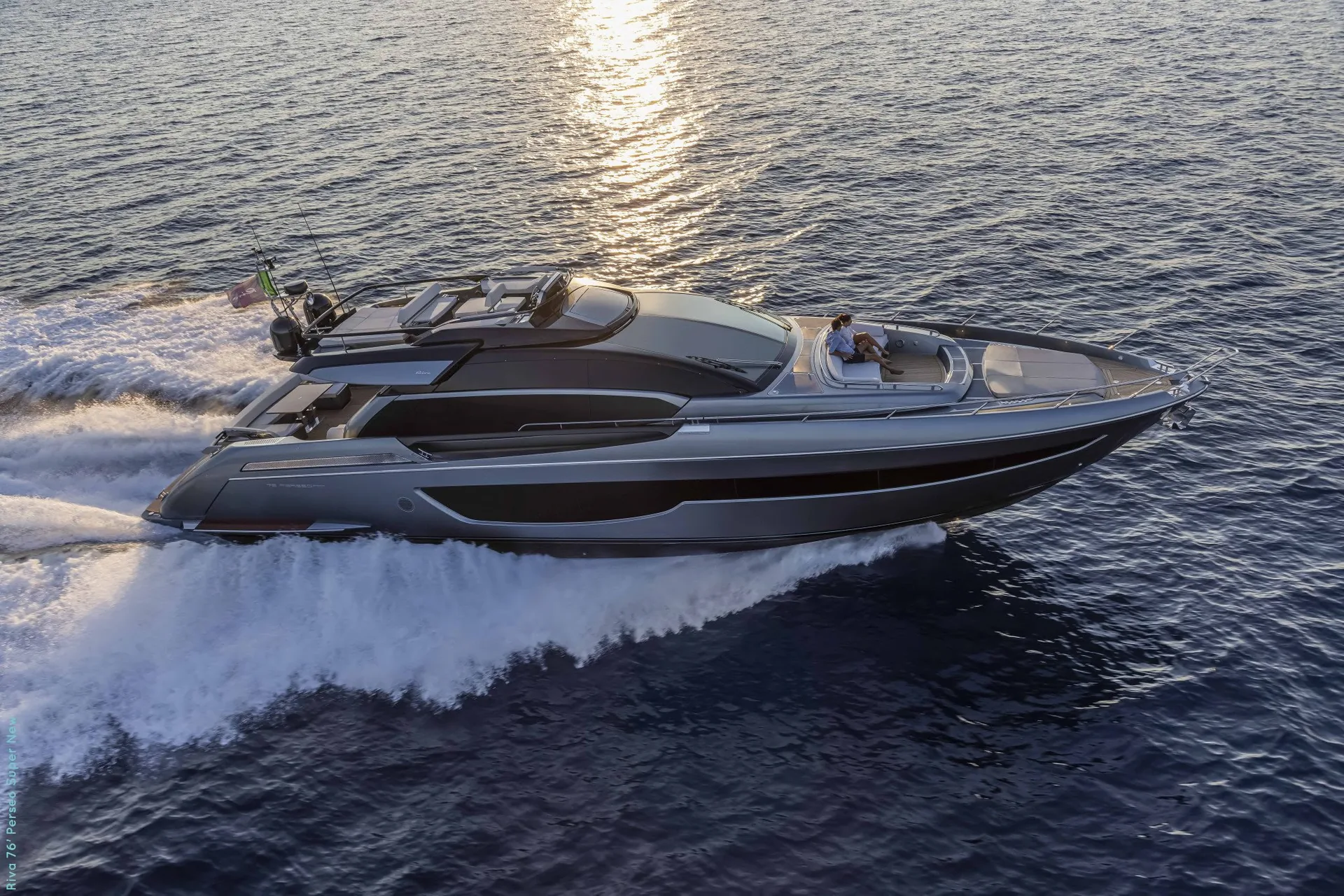 Riva 76 — photo 3 location yacht Saint-Tropez