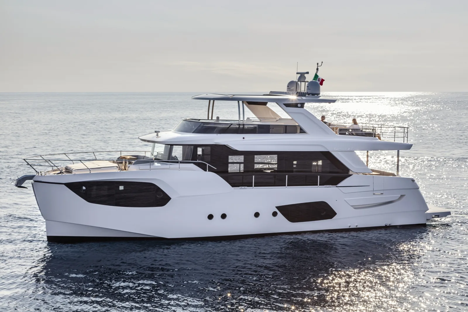 A4A - photo 2 location yacht Saint-Tropez