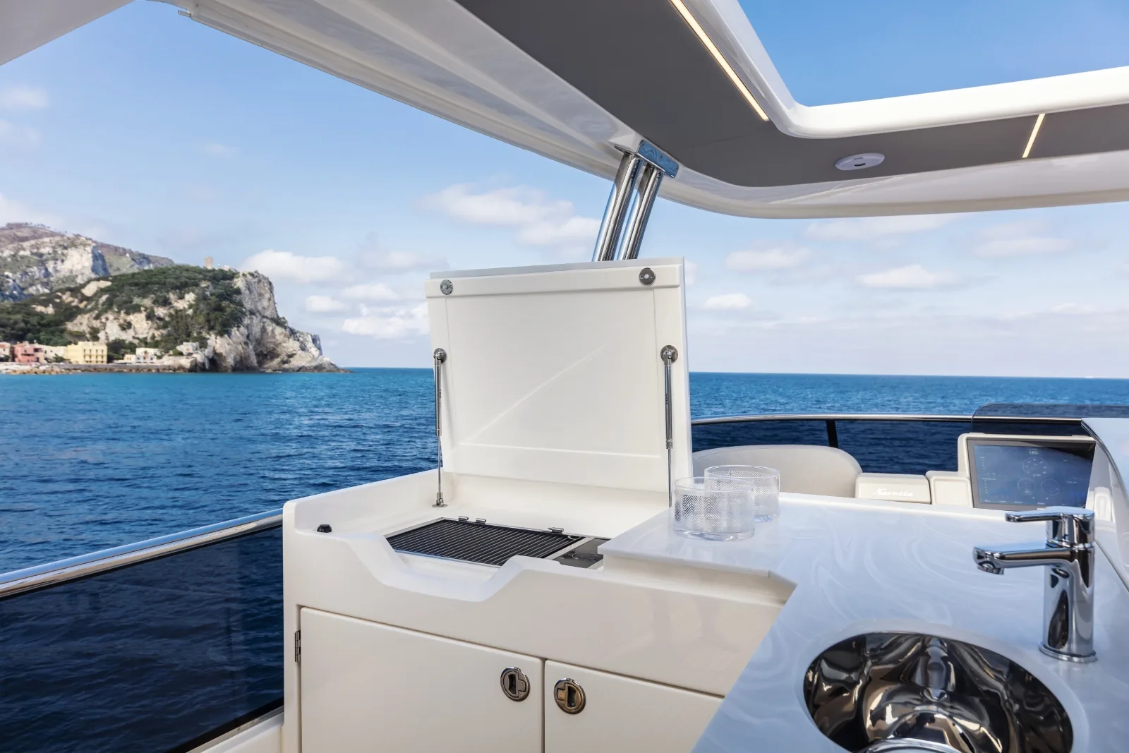 A4A - photo 21 location yacht Saint-Tropez