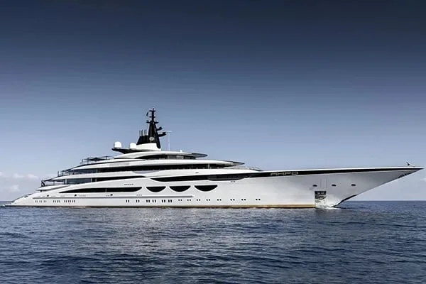 AHPO - location yacht Saint-Tropez