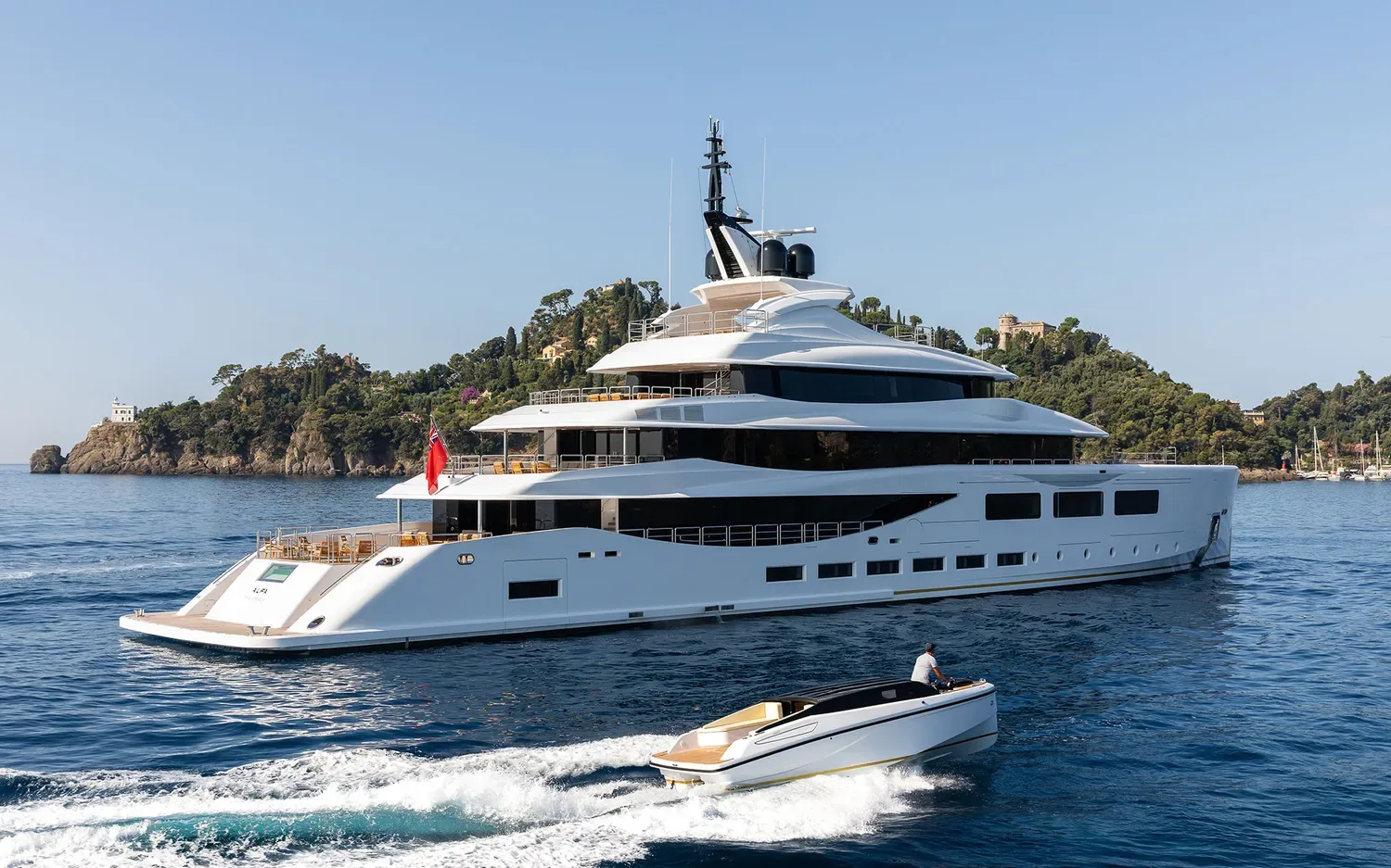 ALFA - photo 2 location yacht Saint-Tropez