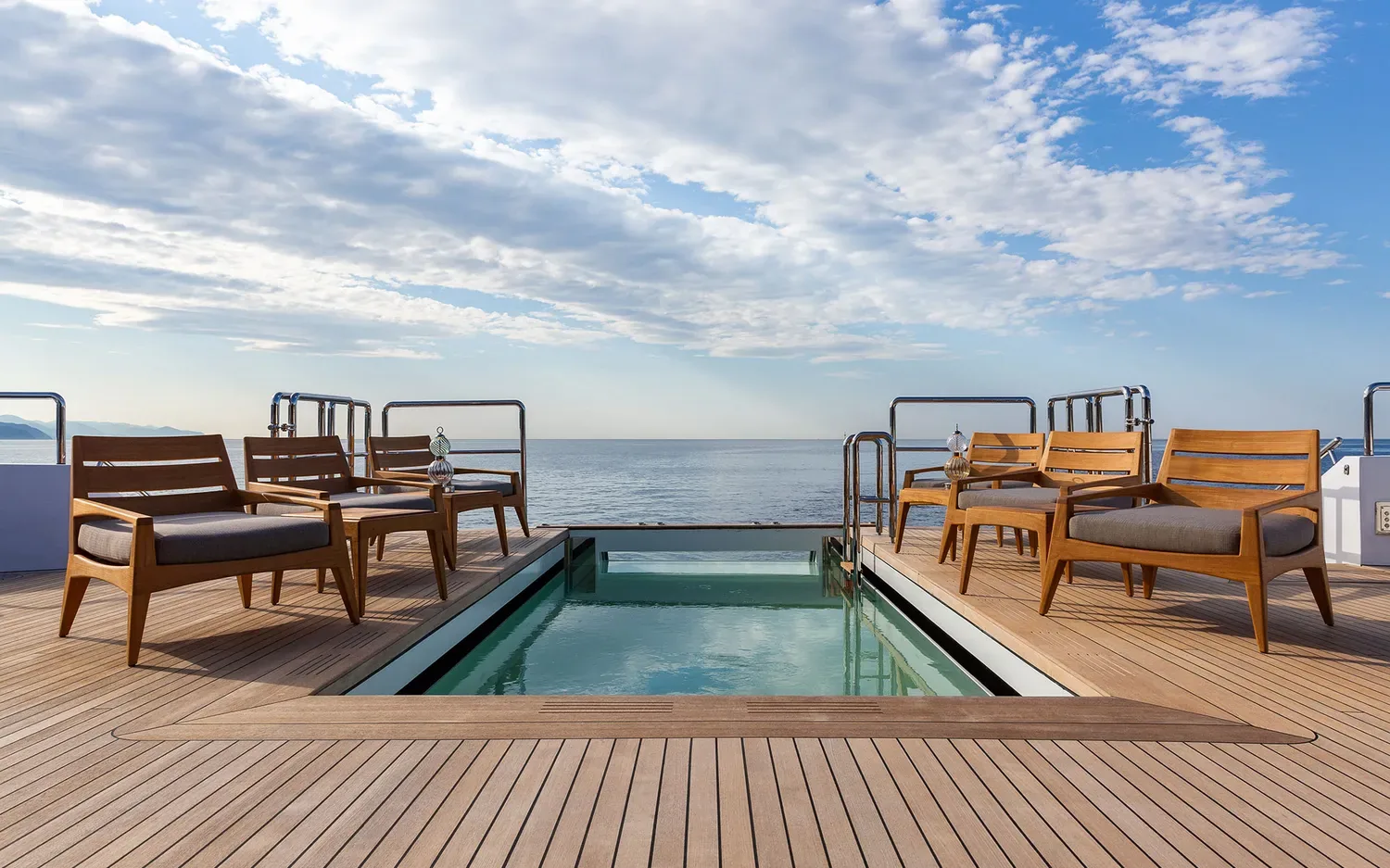 ALFA - photo 7 location yacht Saint-Tropez