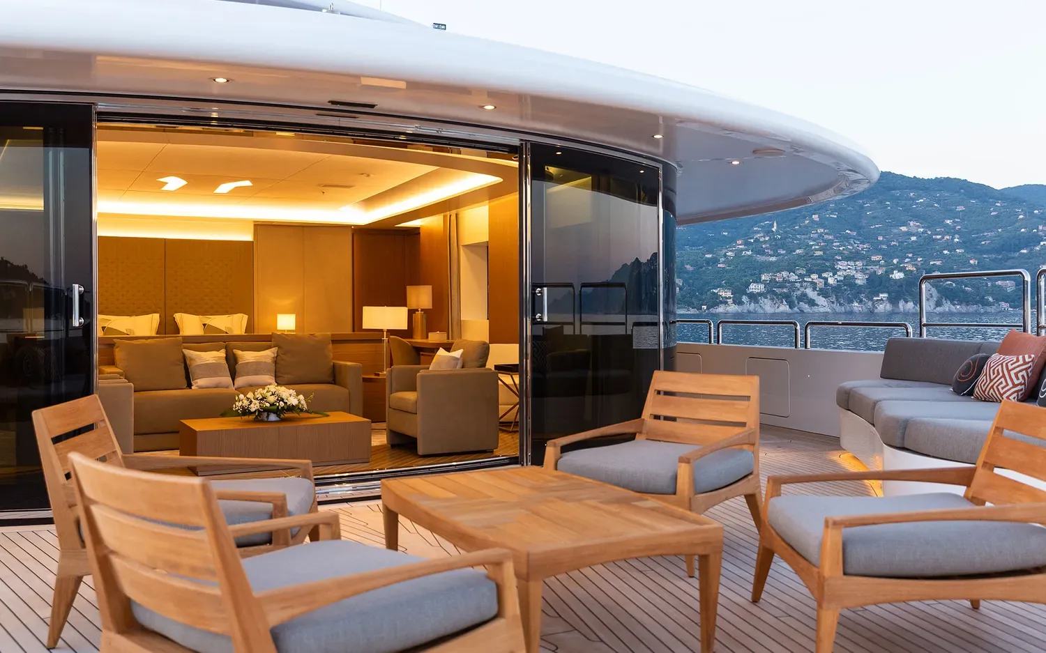 ALFA - photo 9 location yacht Saint-Tropez