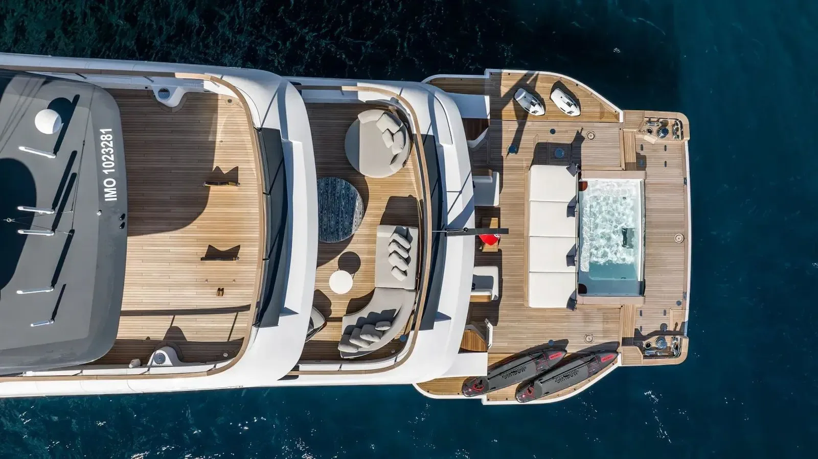 ALPHA WAVES - photo 6 location yacht Saint-Tropez