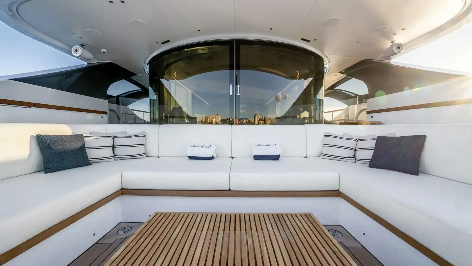 ALPHA WAVES - photo 12 location yacht Saint-Tropez