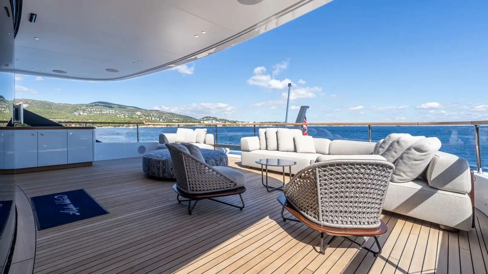 ALPHA WAVES - photo 15 location yacht Saint-Tropez