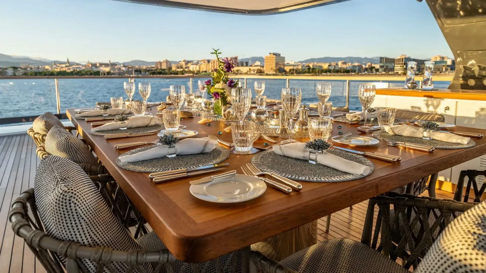 ALPHA WAVES - photo 20 location yacht Saint-Tropez