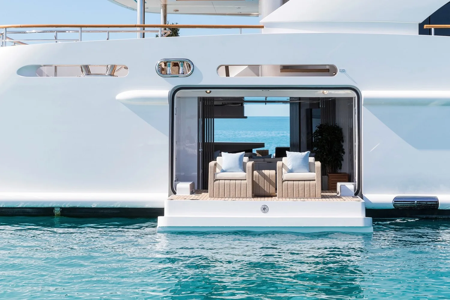 ARTISAN - photo 5 location yacht Saint-Tropez