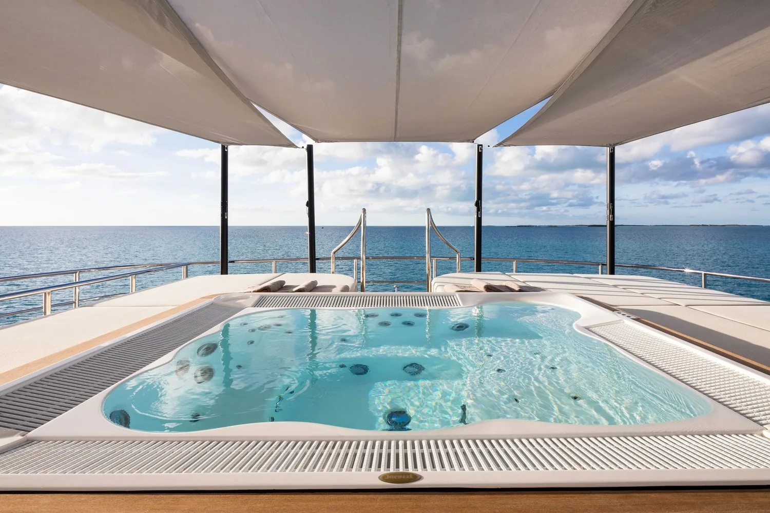 ARTISAN - photo 14 location yacht Saint-Tropez