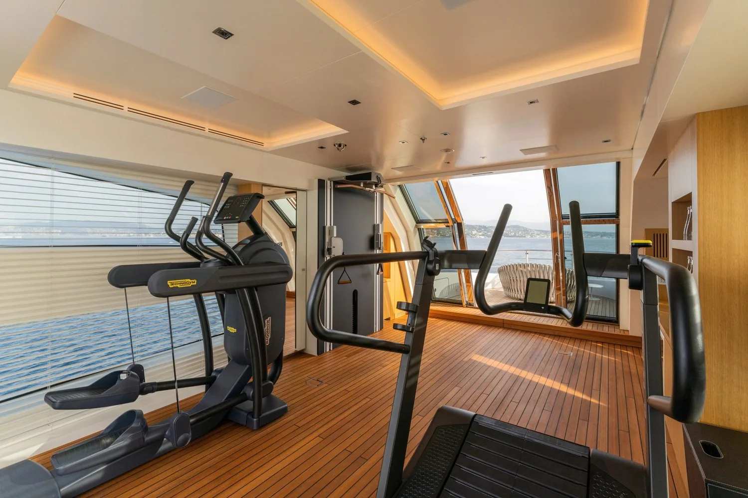 ARTISAN - photo 41 location yacht Saint-Tropez