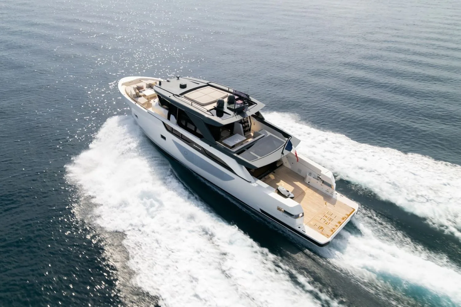 BLUEGAME BGX63 - photo 2 location yacht Saint-Tropez