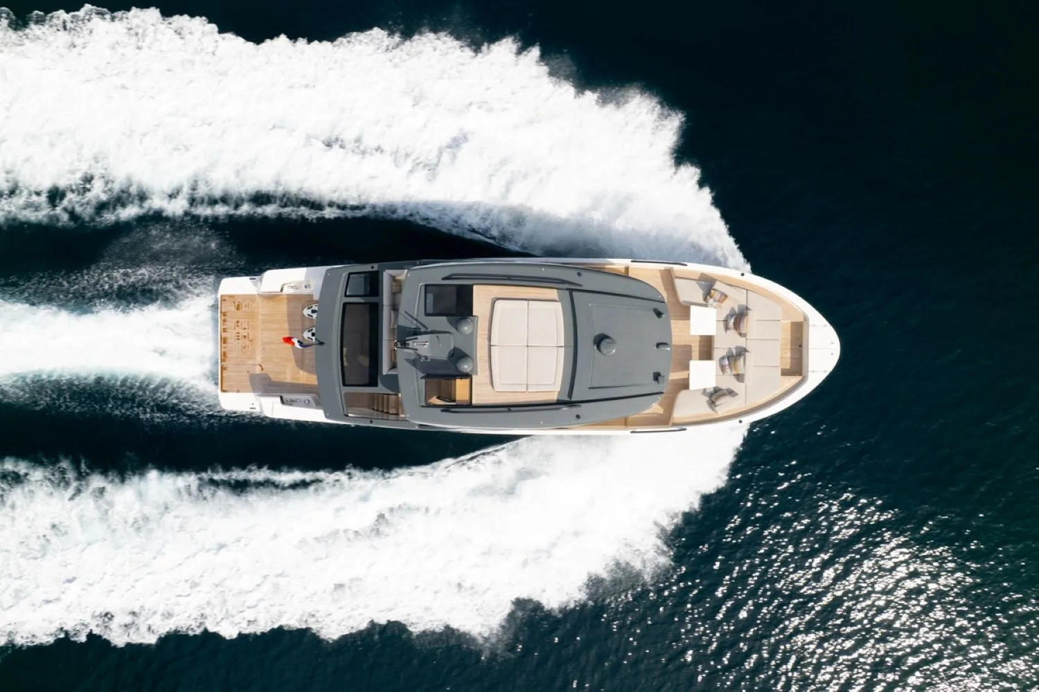 BLUEGAME BGX63 - photo 4 location yacht Saint-Tropez